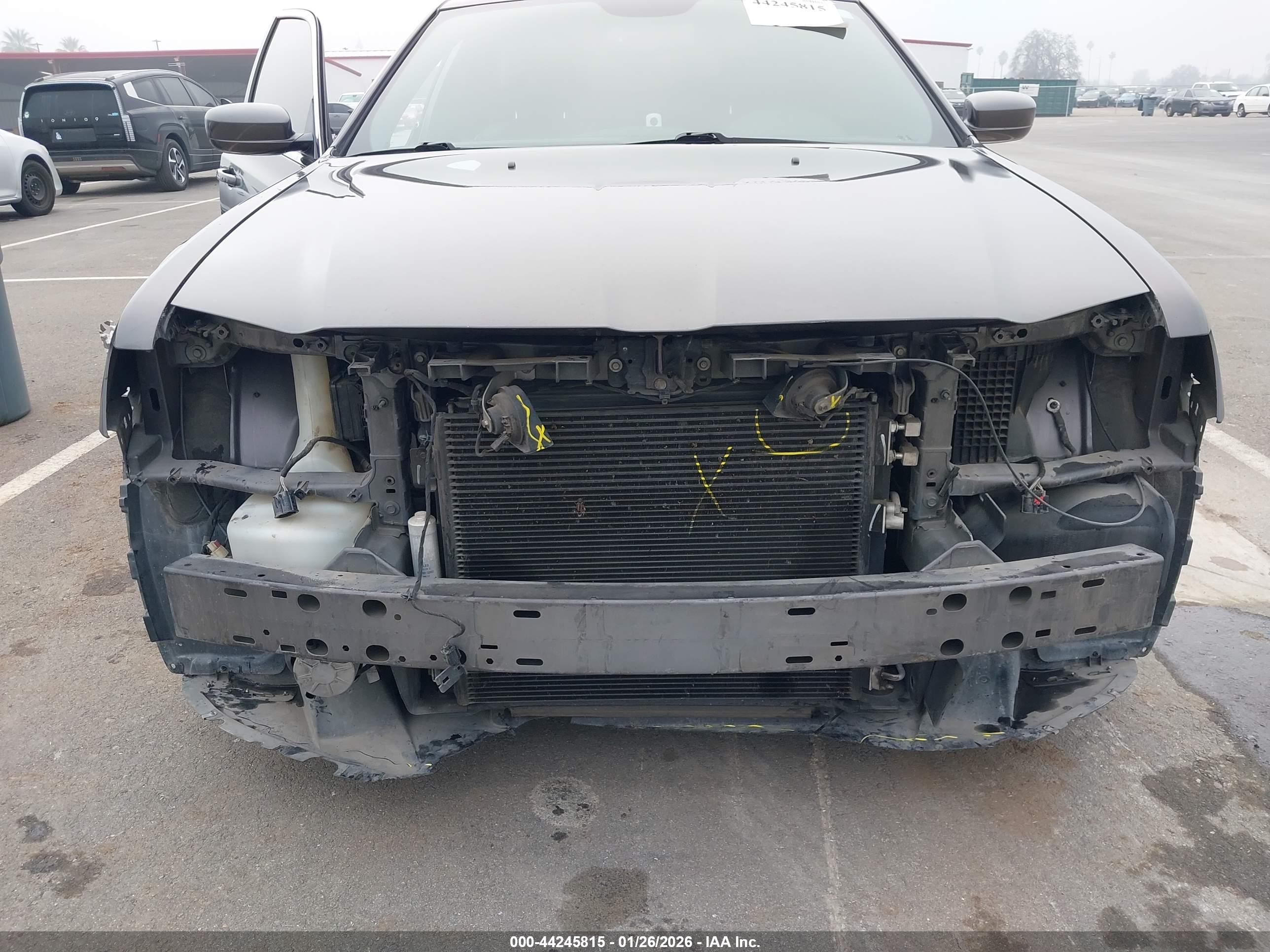 CHRYSLER 300 image 6