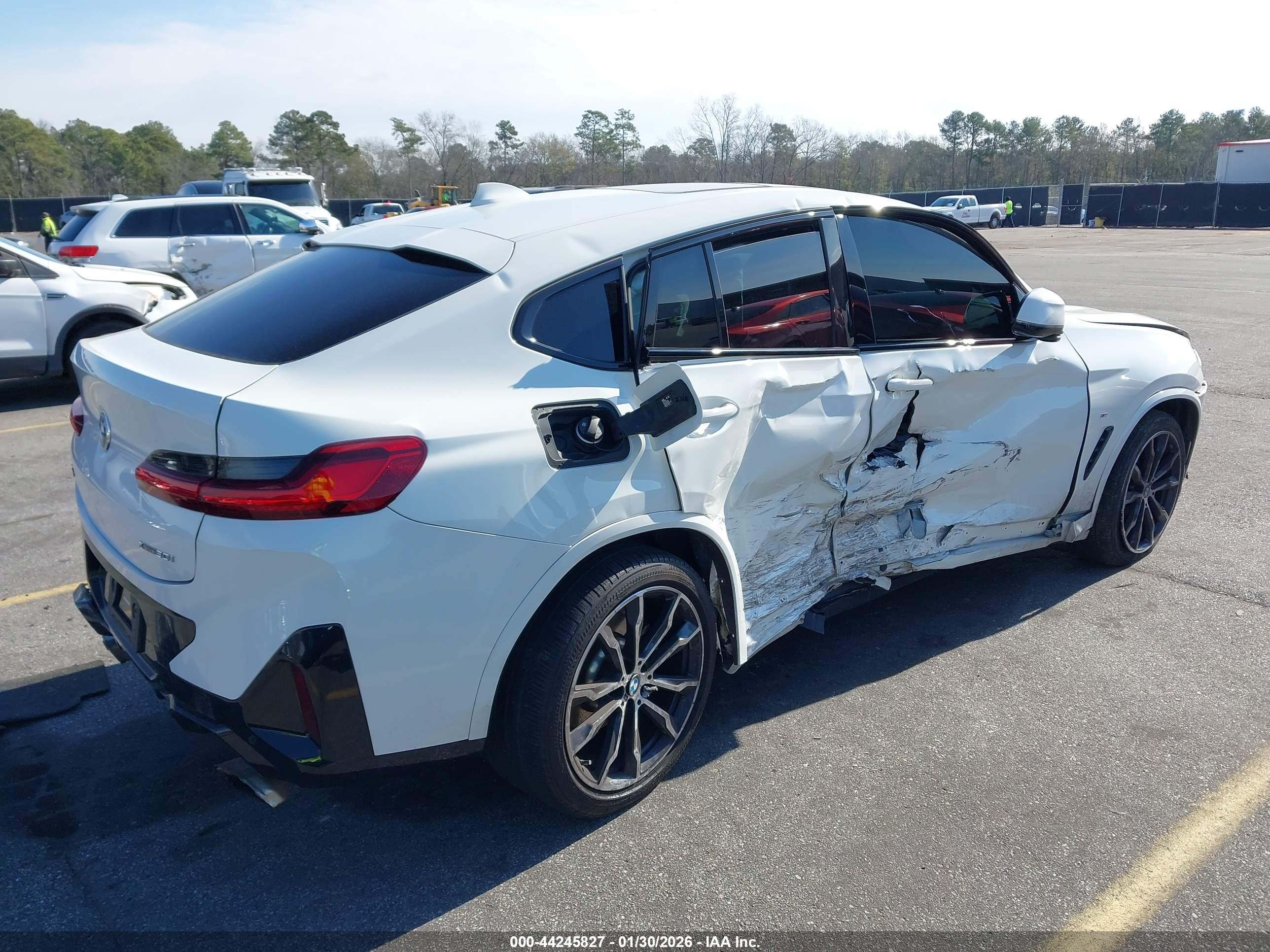 BMW X4 image 4