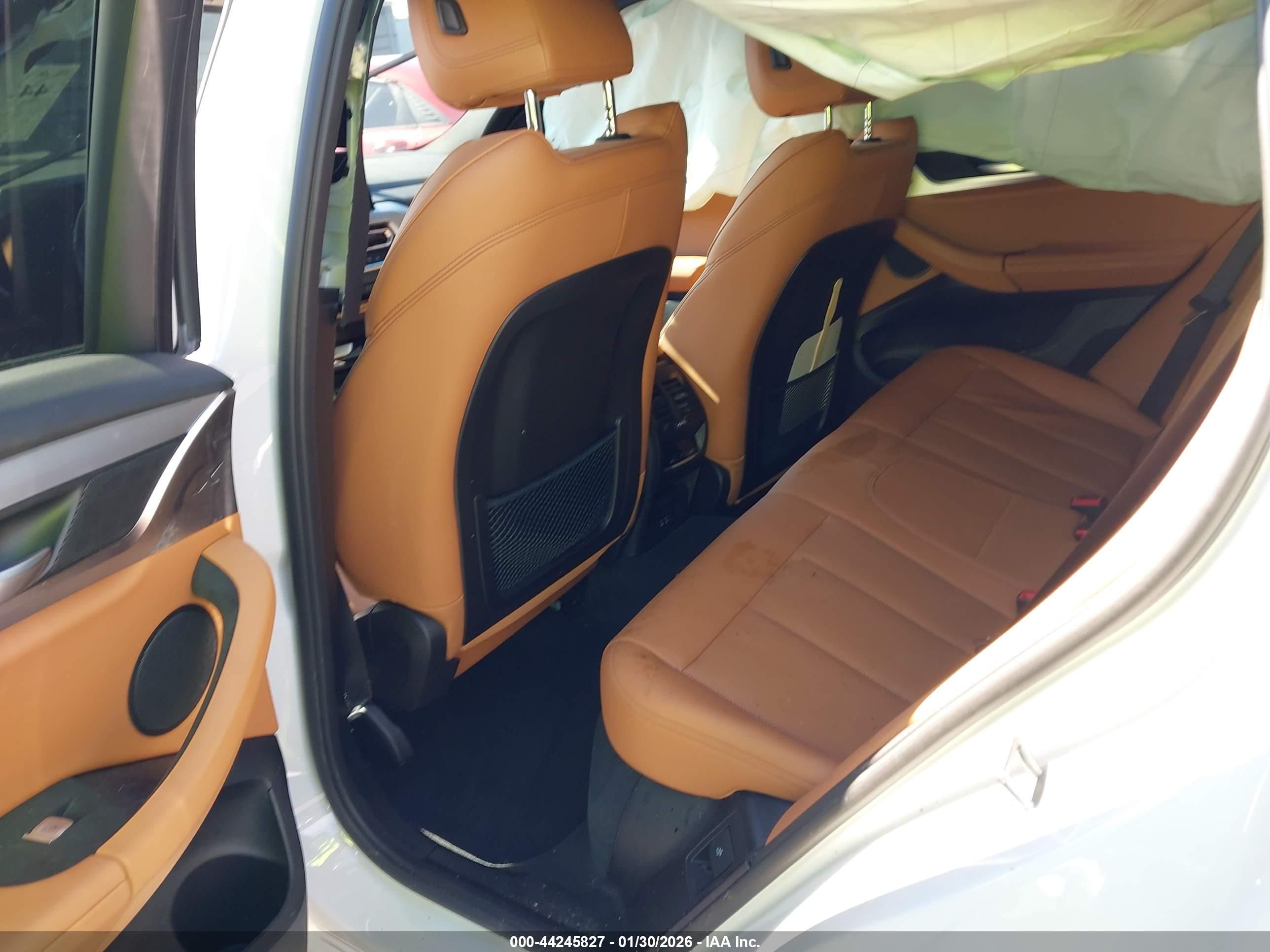 BMW X4 image 8