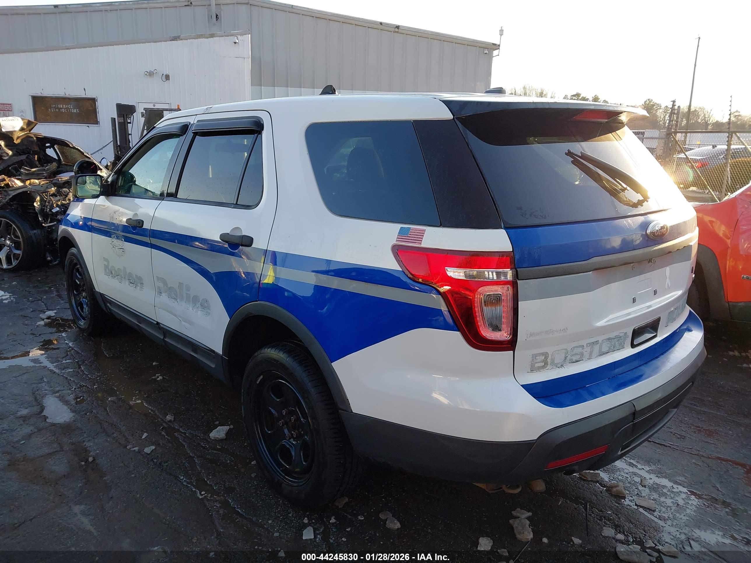 FORD UTILITY image 3