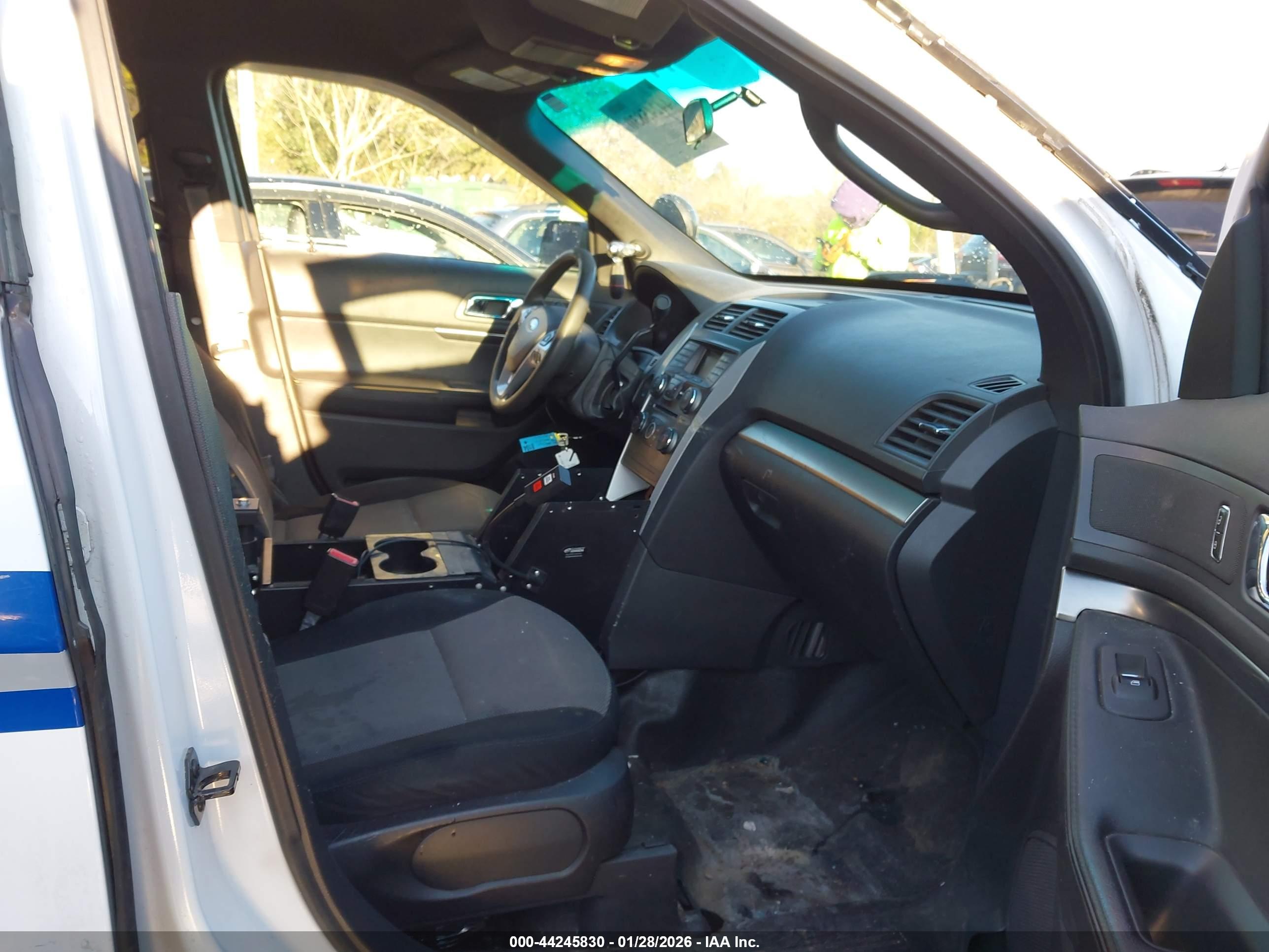 FORD UTILITY image 5
