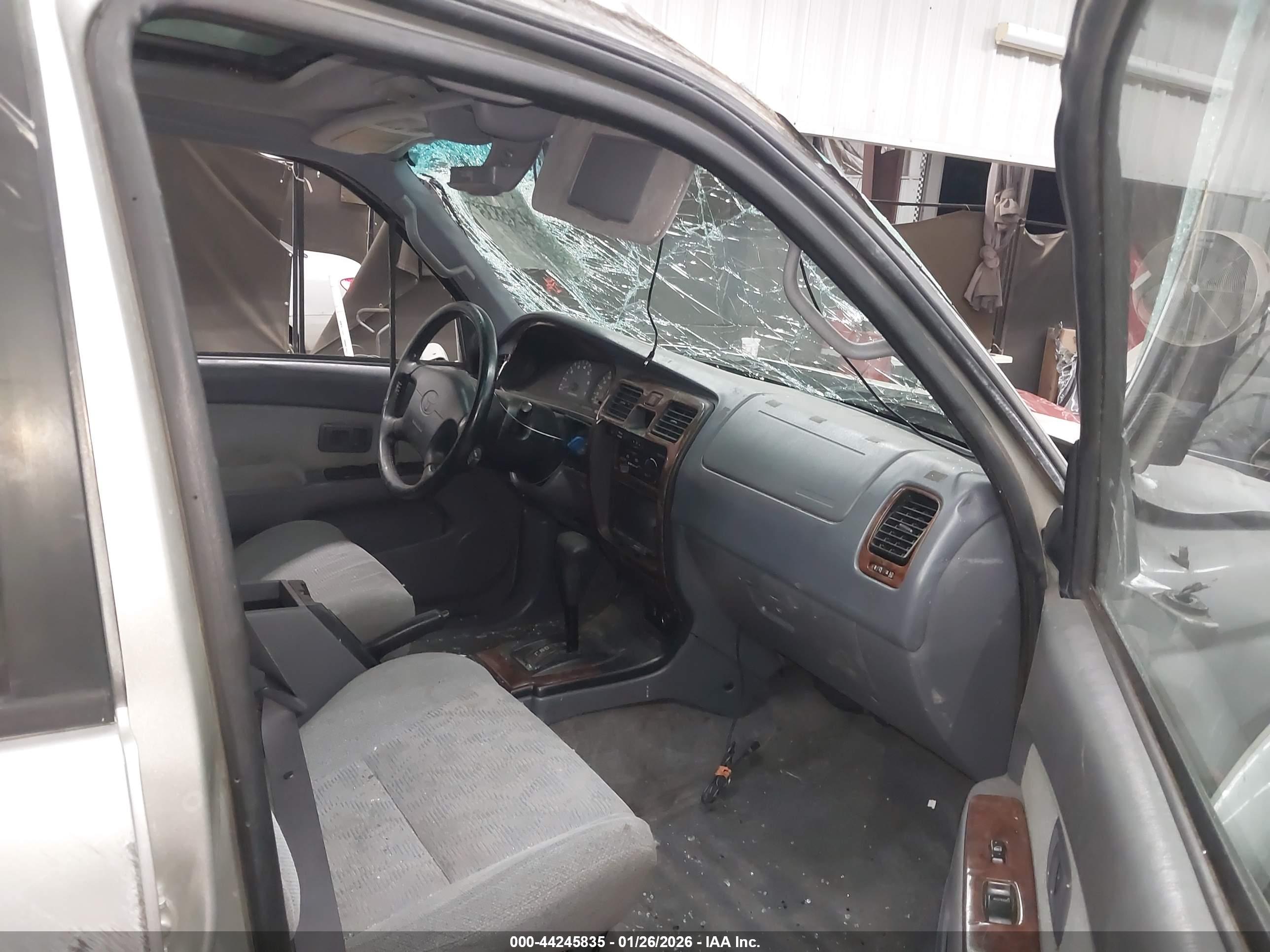TOYOTA 4RUNNER image 5