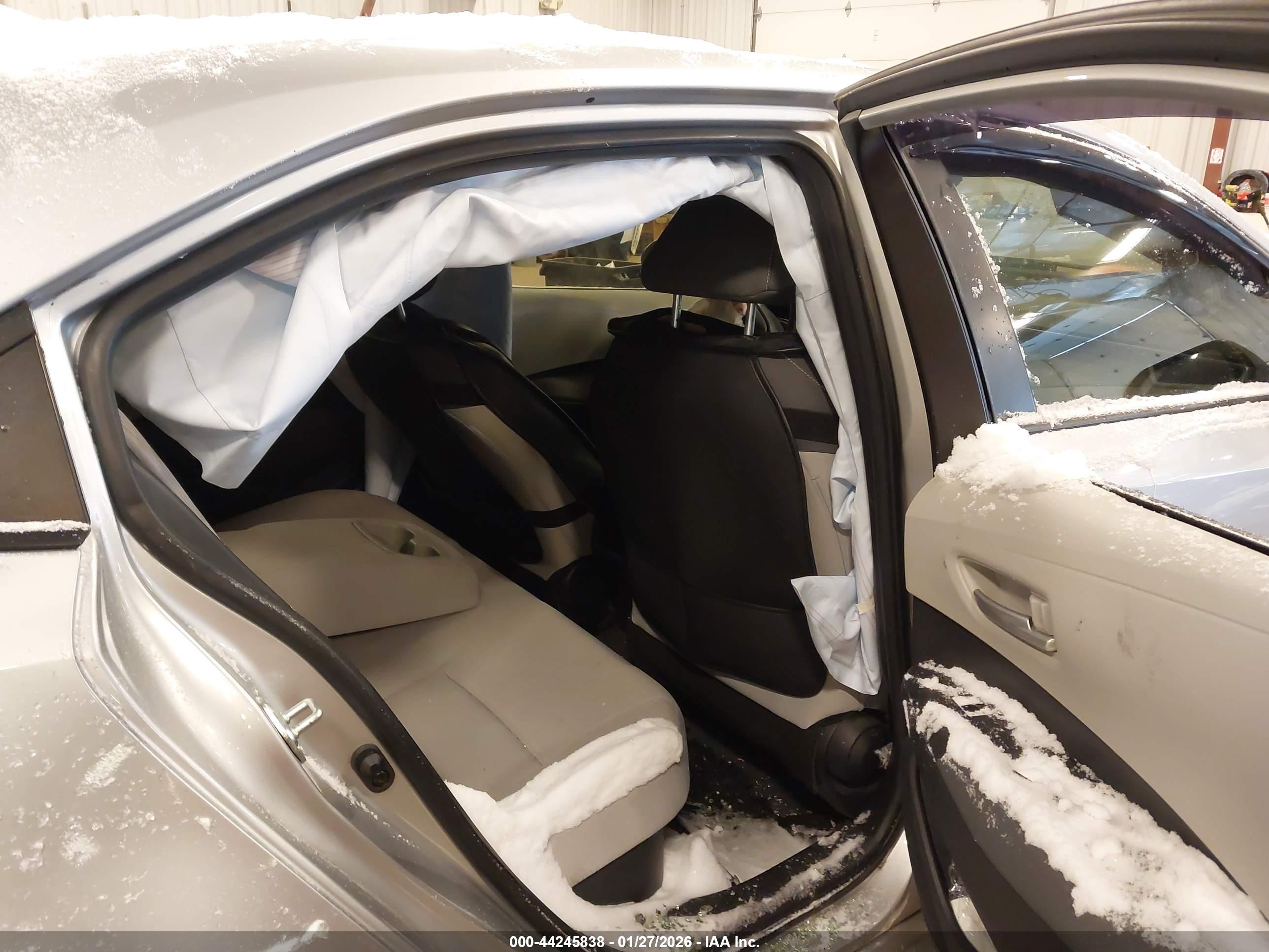 TOYOTA COROLLA image 8