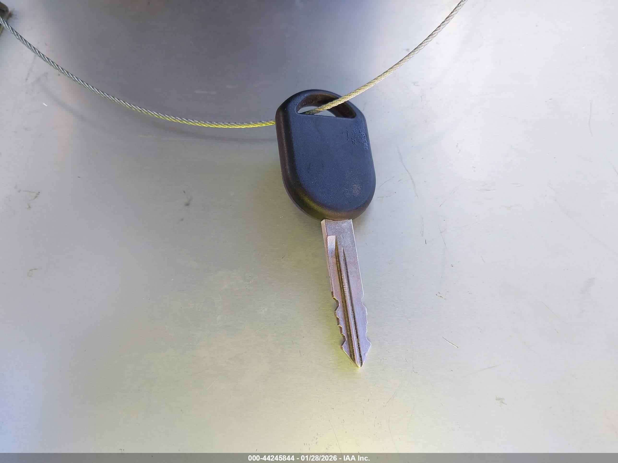 LINCOLN TOWN image 11