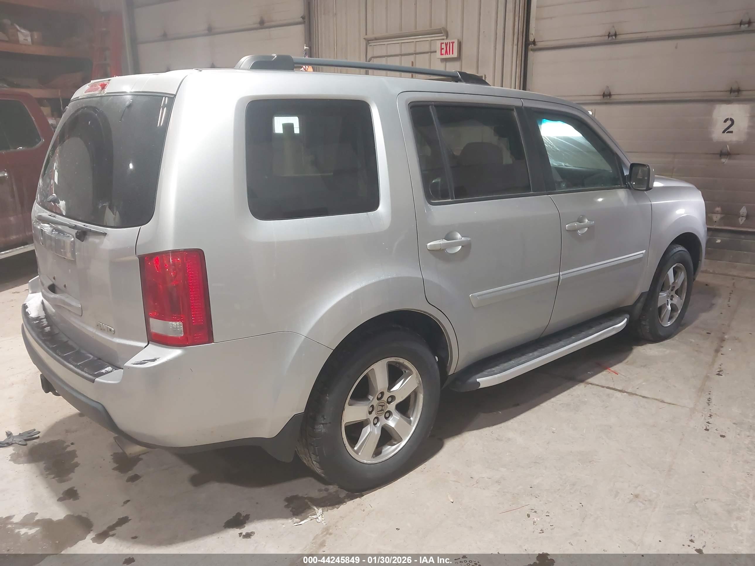 HONDA PILOT image 4
