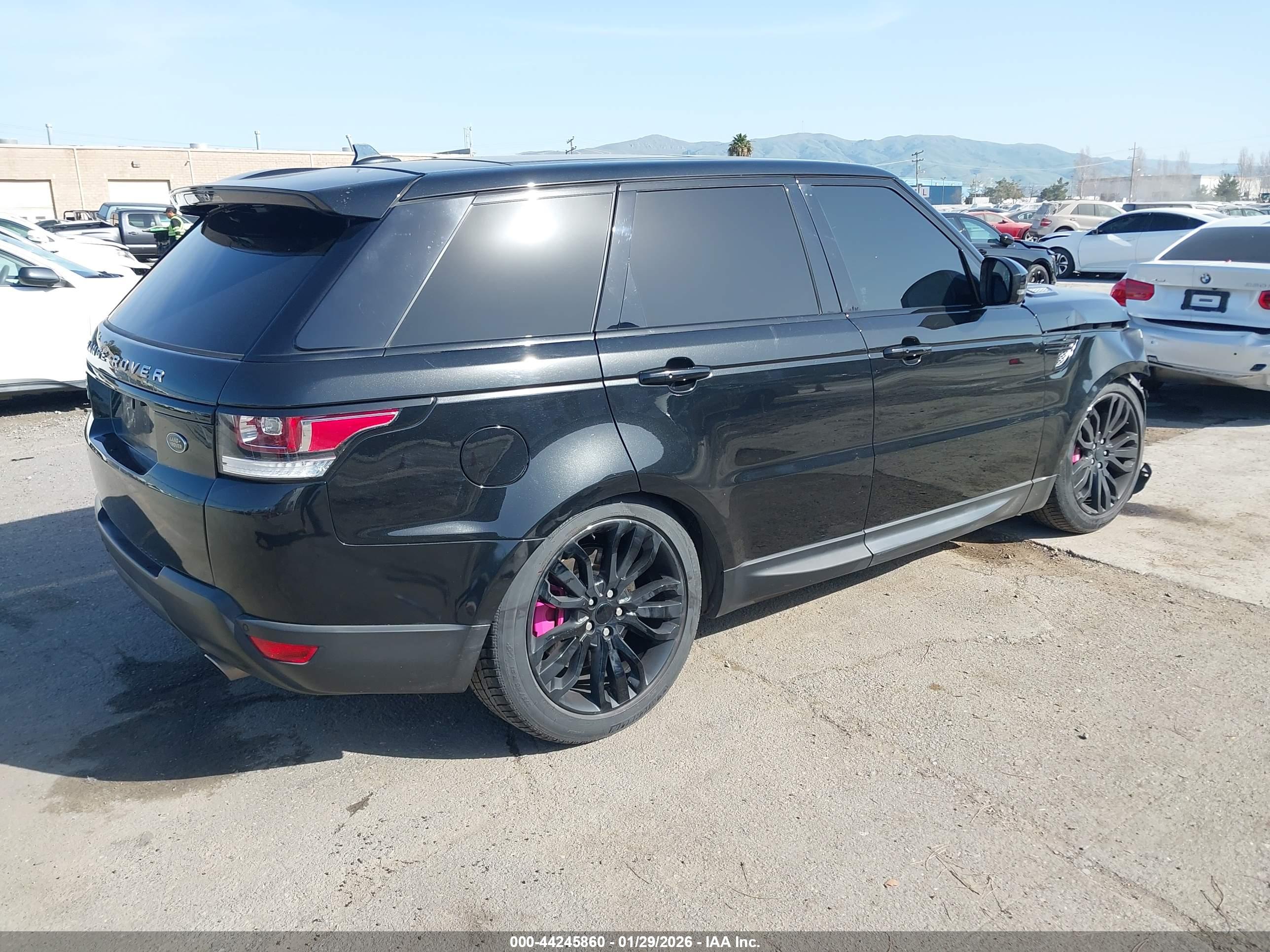 LAND ROVER image 4
