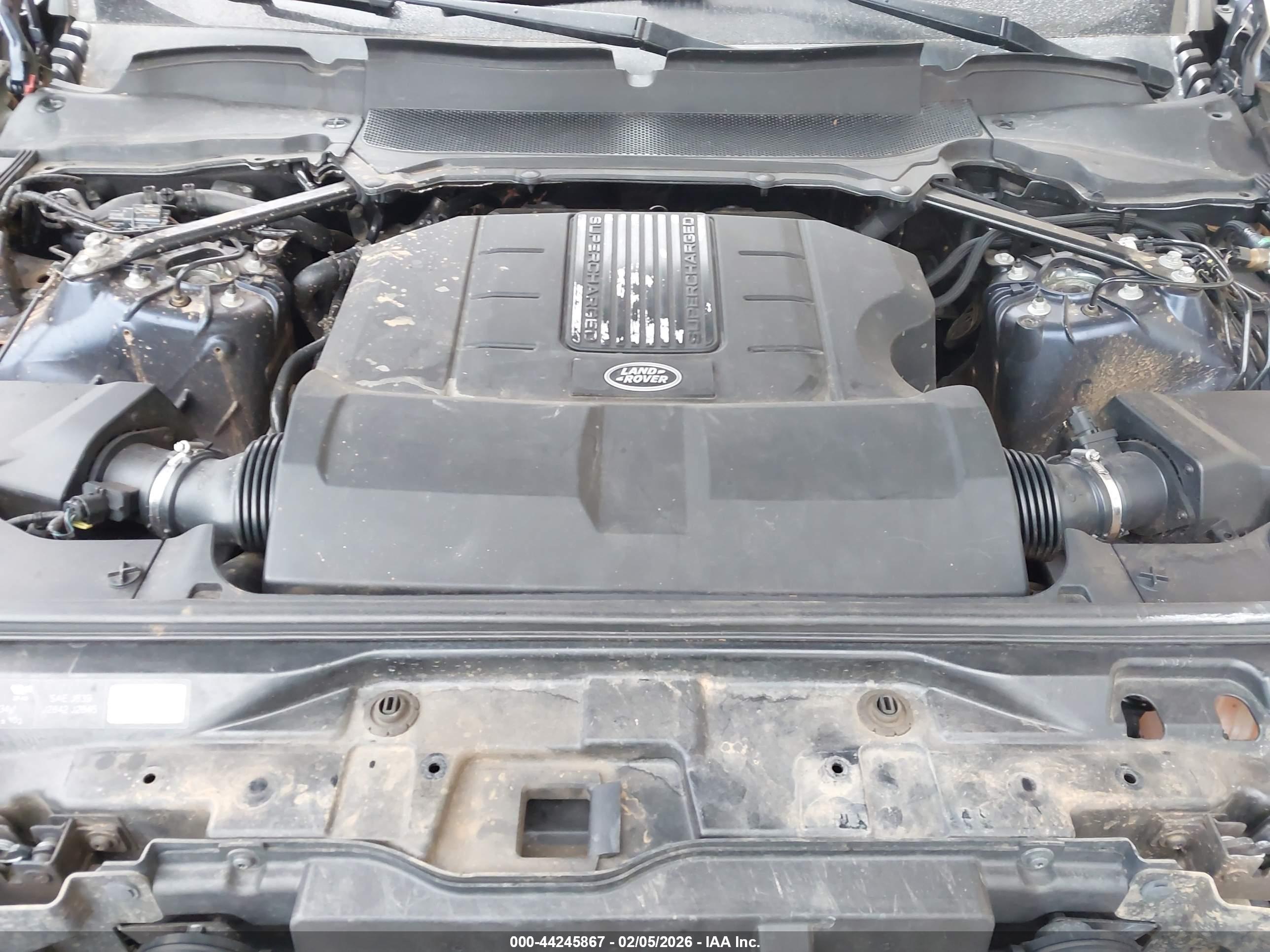 LAND ROVER image 10