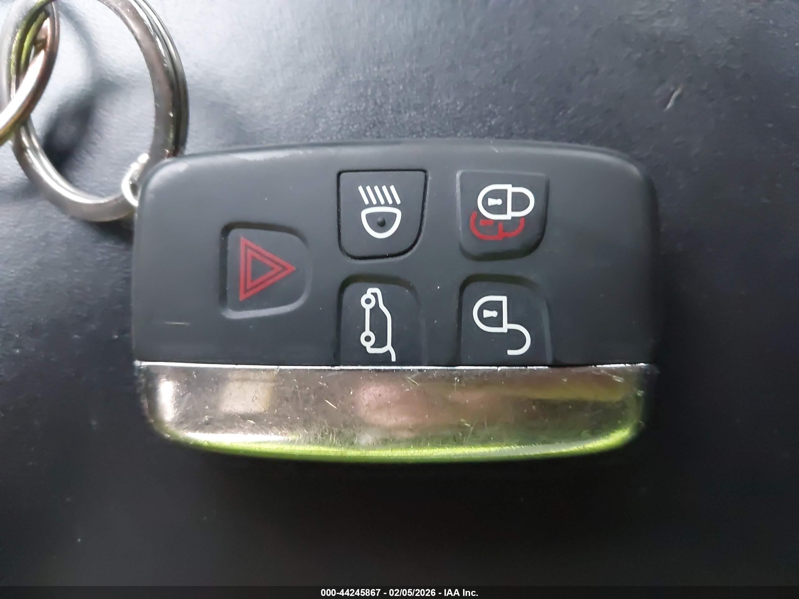 LAND ROVER image 11