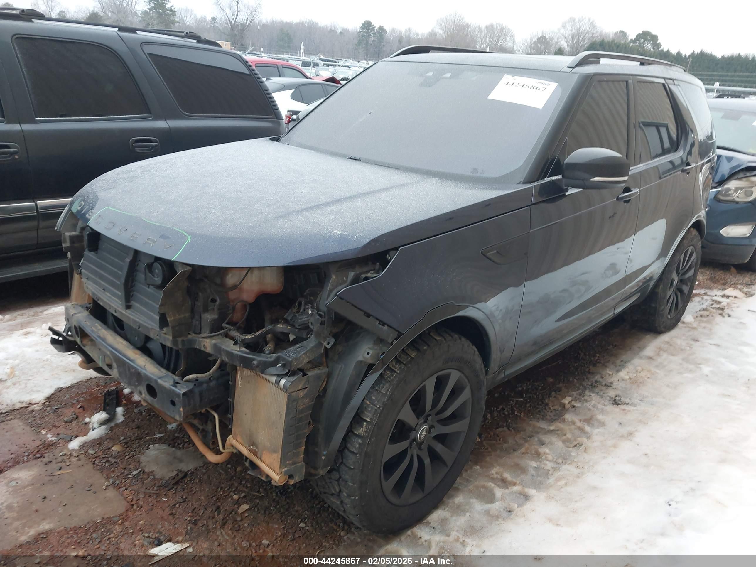 LAND ROVER image 2