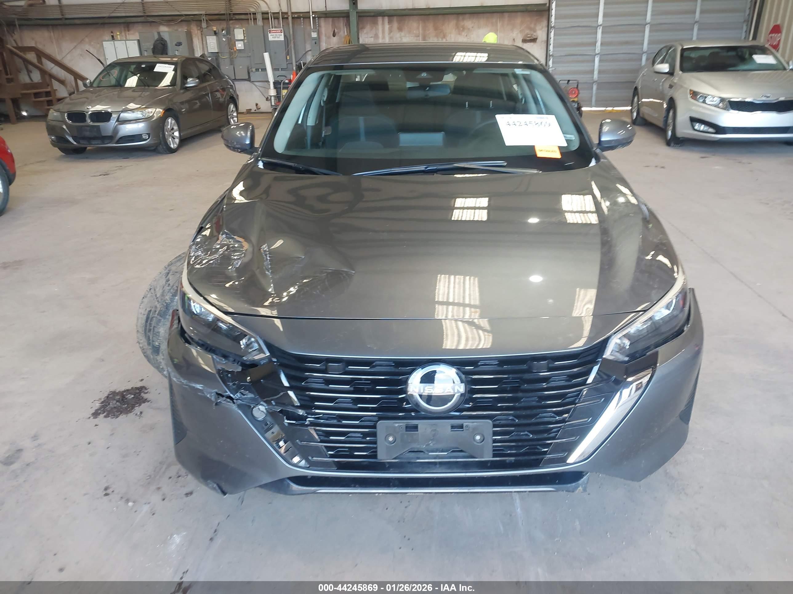NISSAN SENTRA image 6