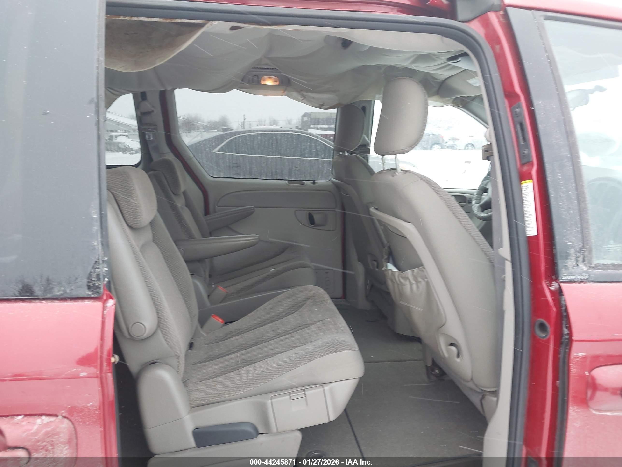 DODGE GRAND image 8