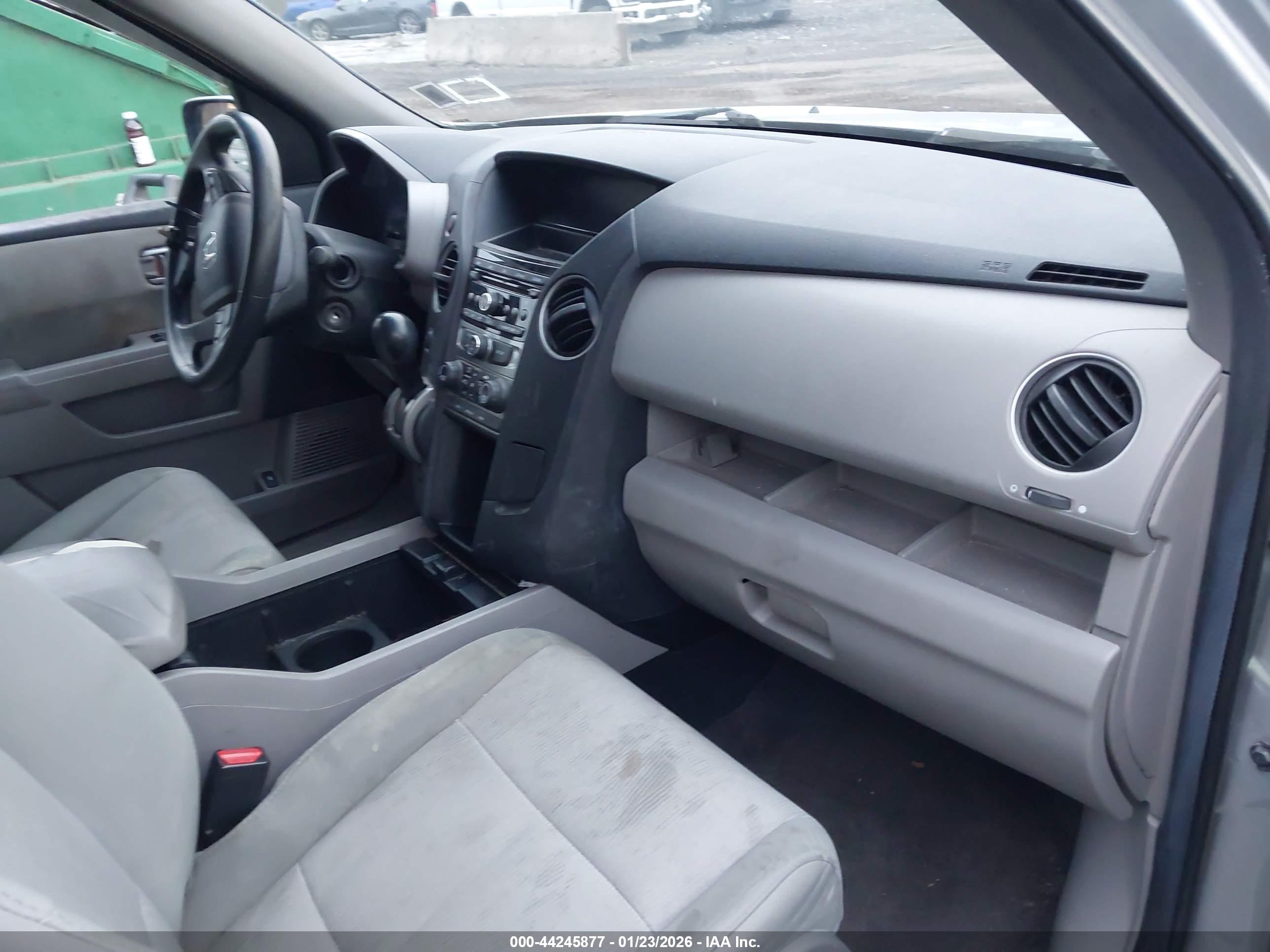 HONDA PILOT image 5