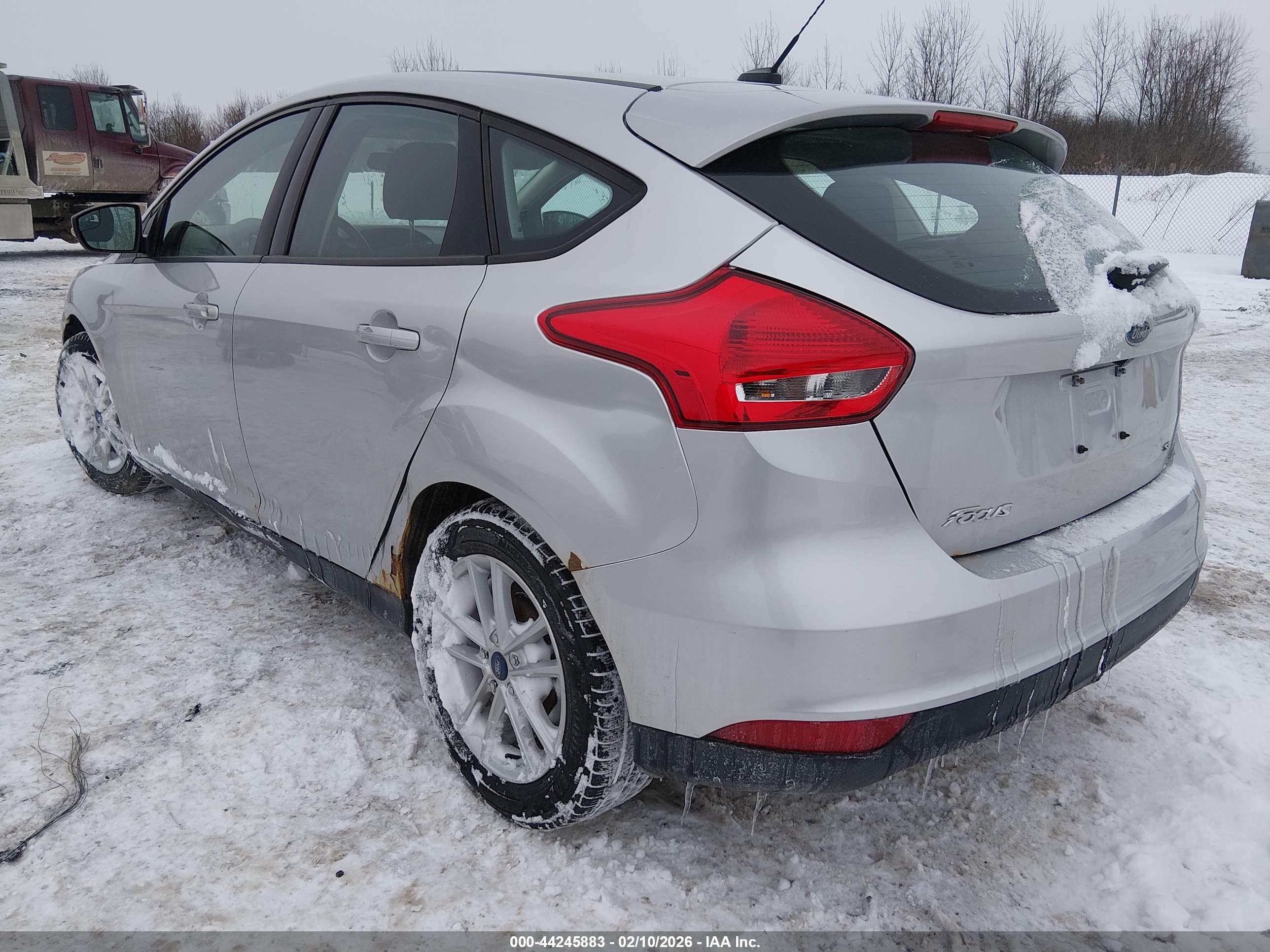 FORD FOCUS image 3
