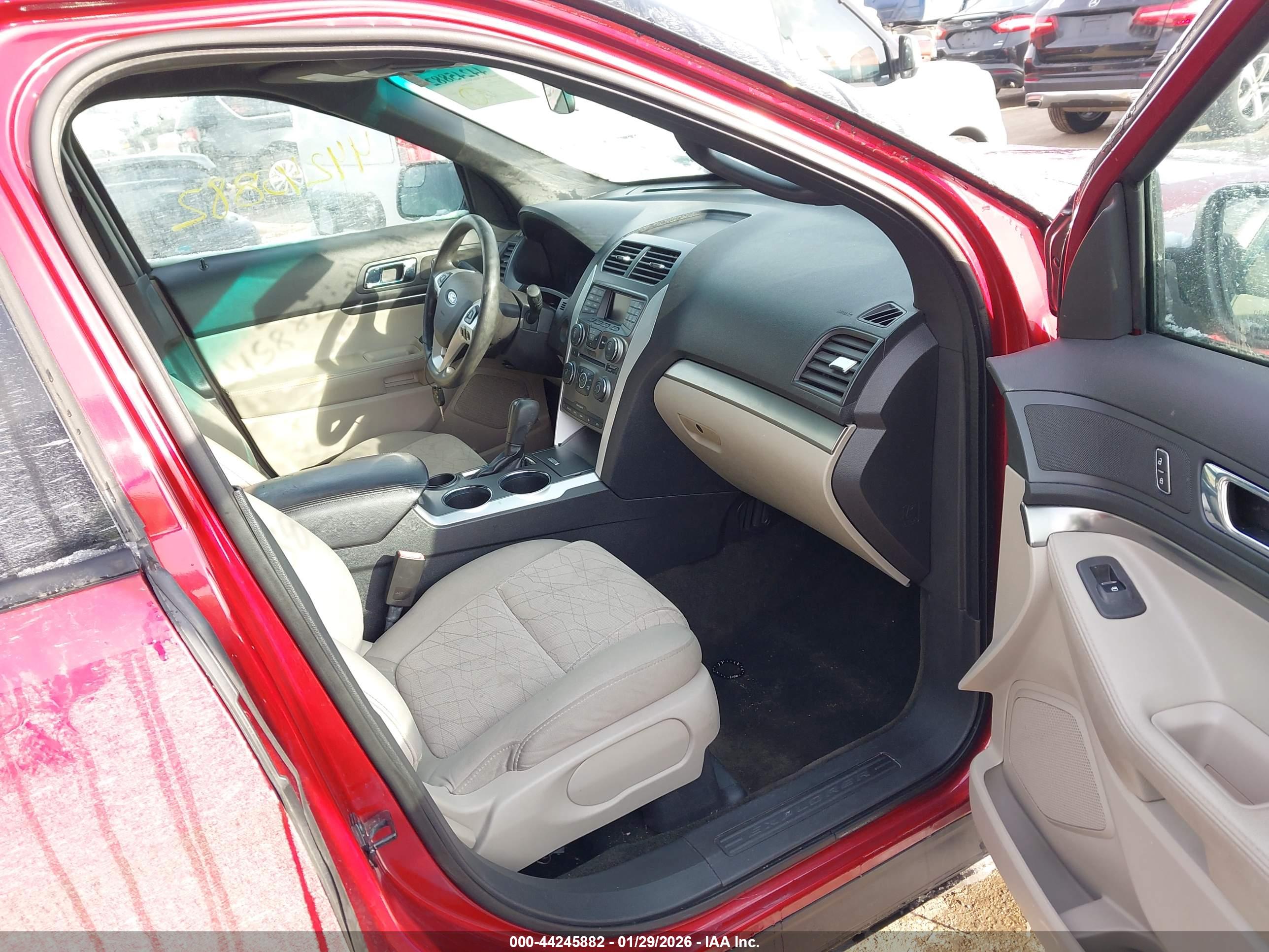 FORD EXPLORER image 5