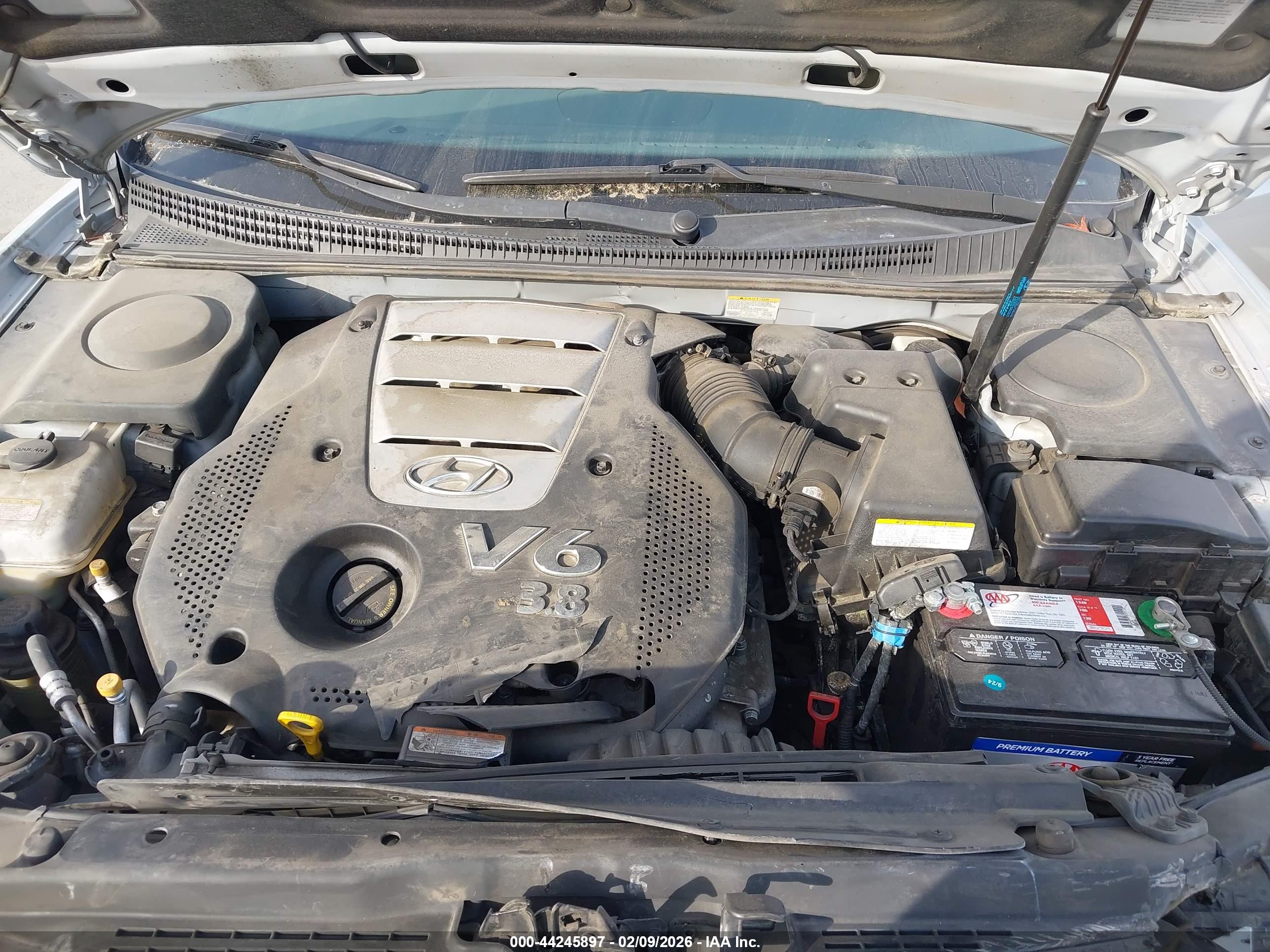 HYUNDAI AZERA image 10