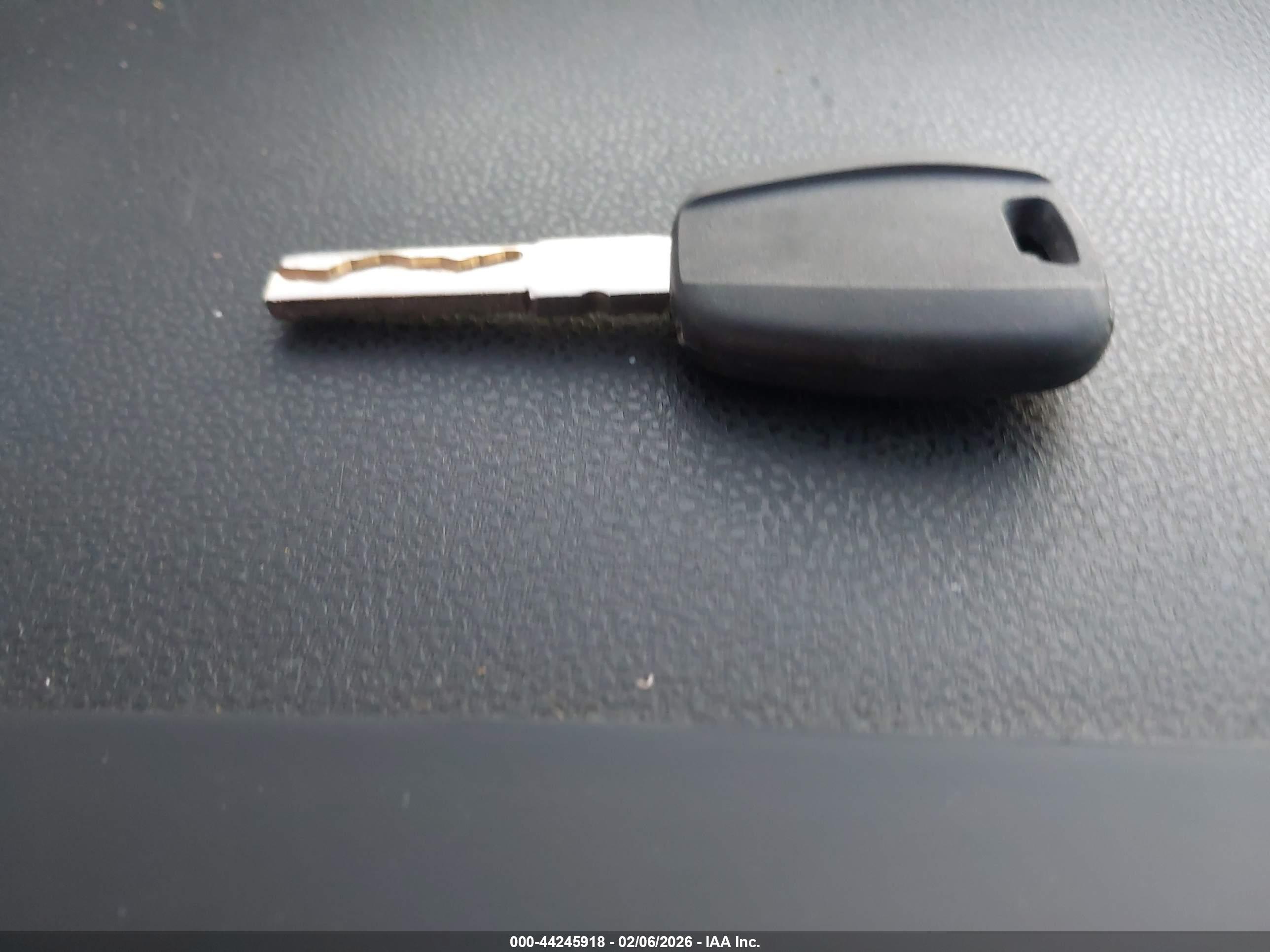 FIAT 500L image 11