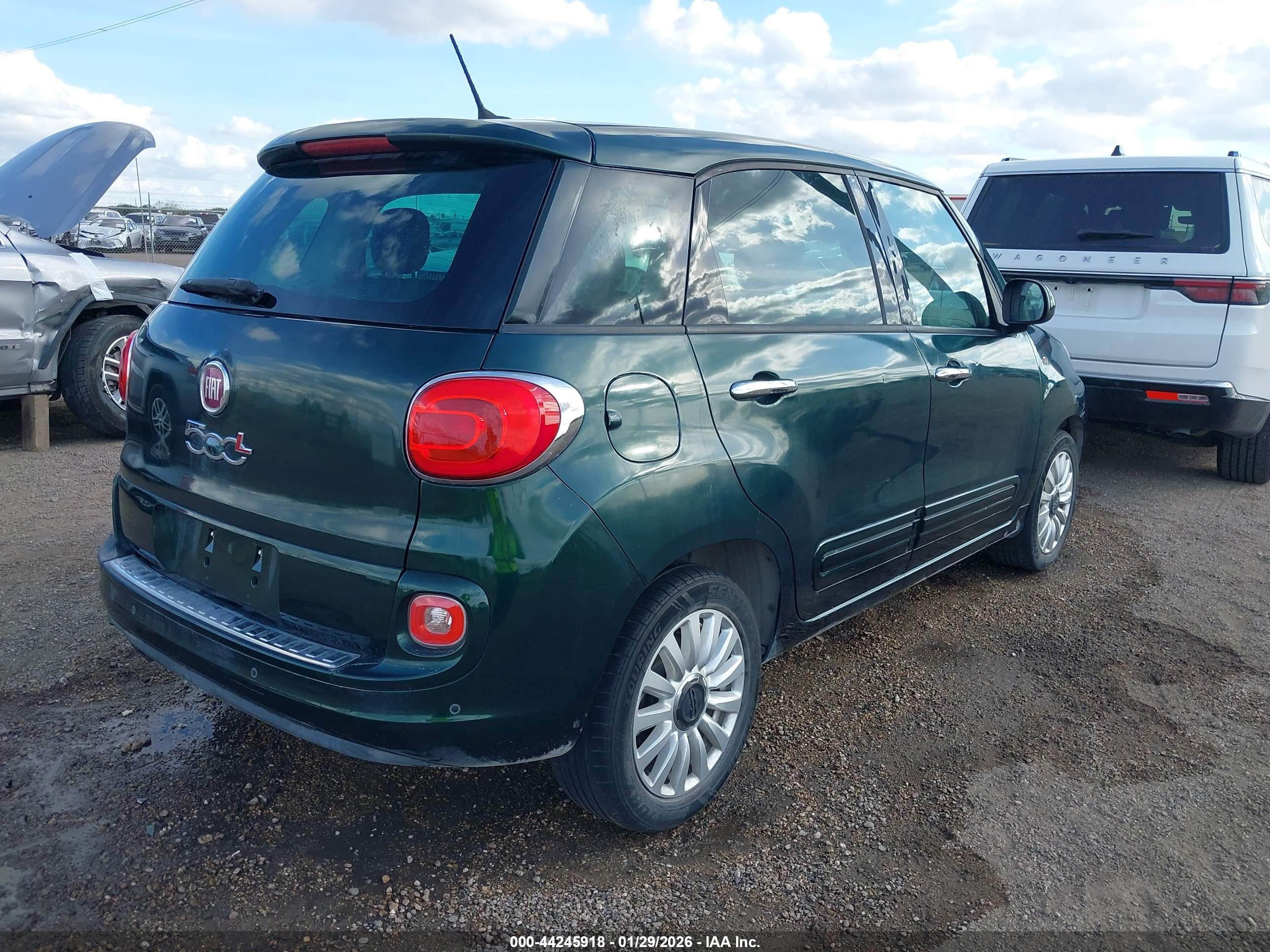 FIAT 500L image 4