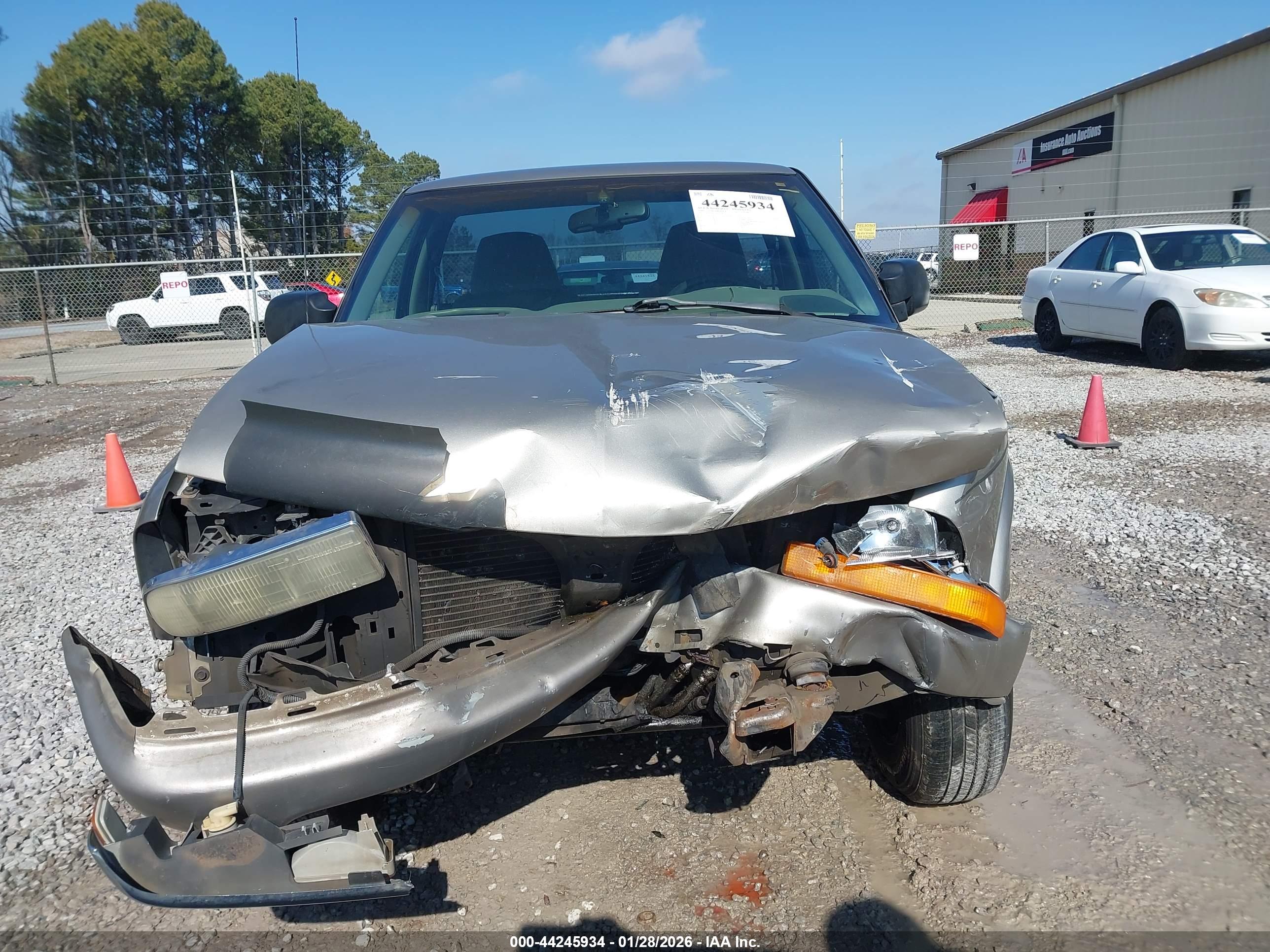 CHEVROLET S-10 image 6