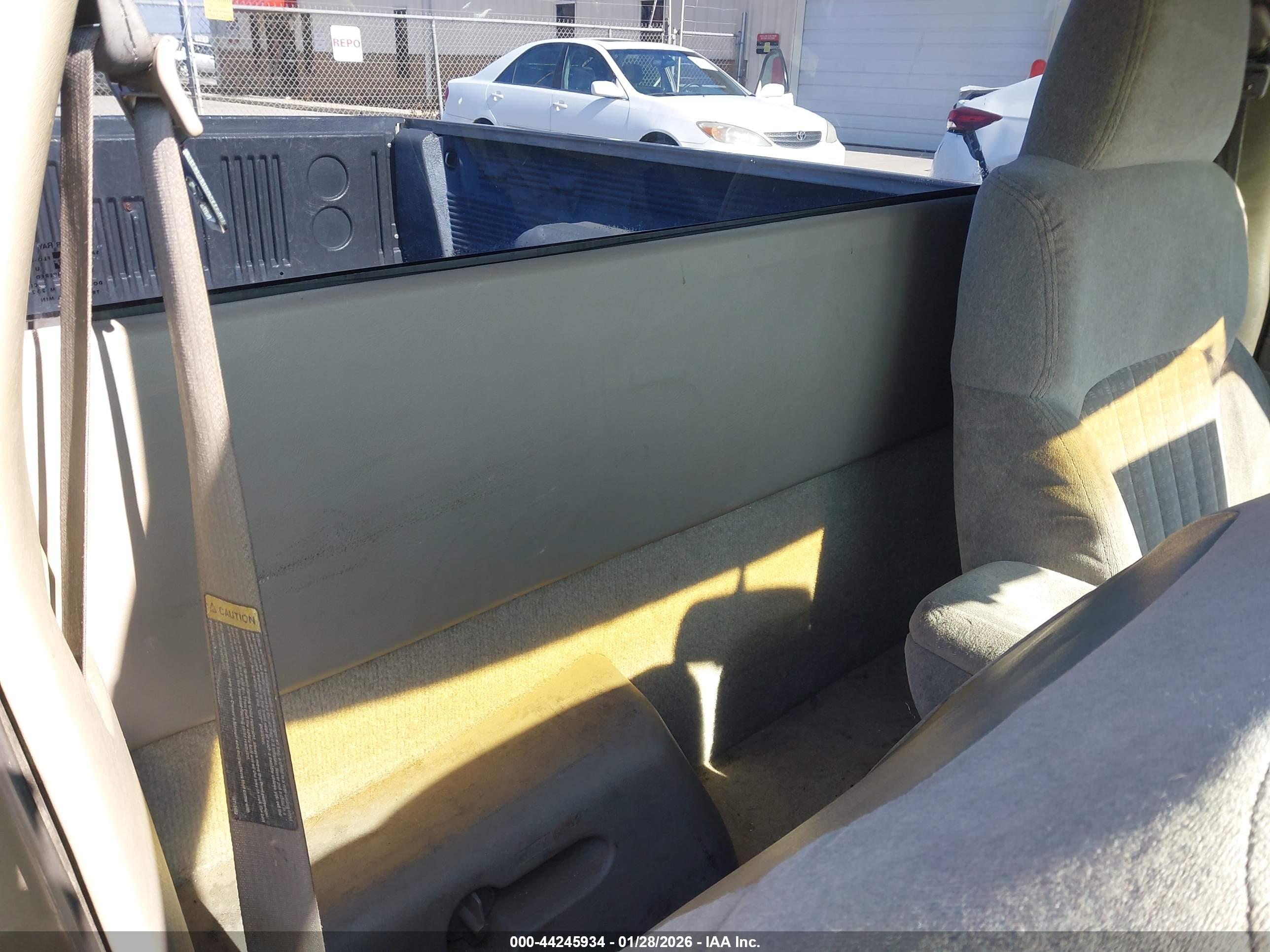 CHEVROLET S-10 image 8