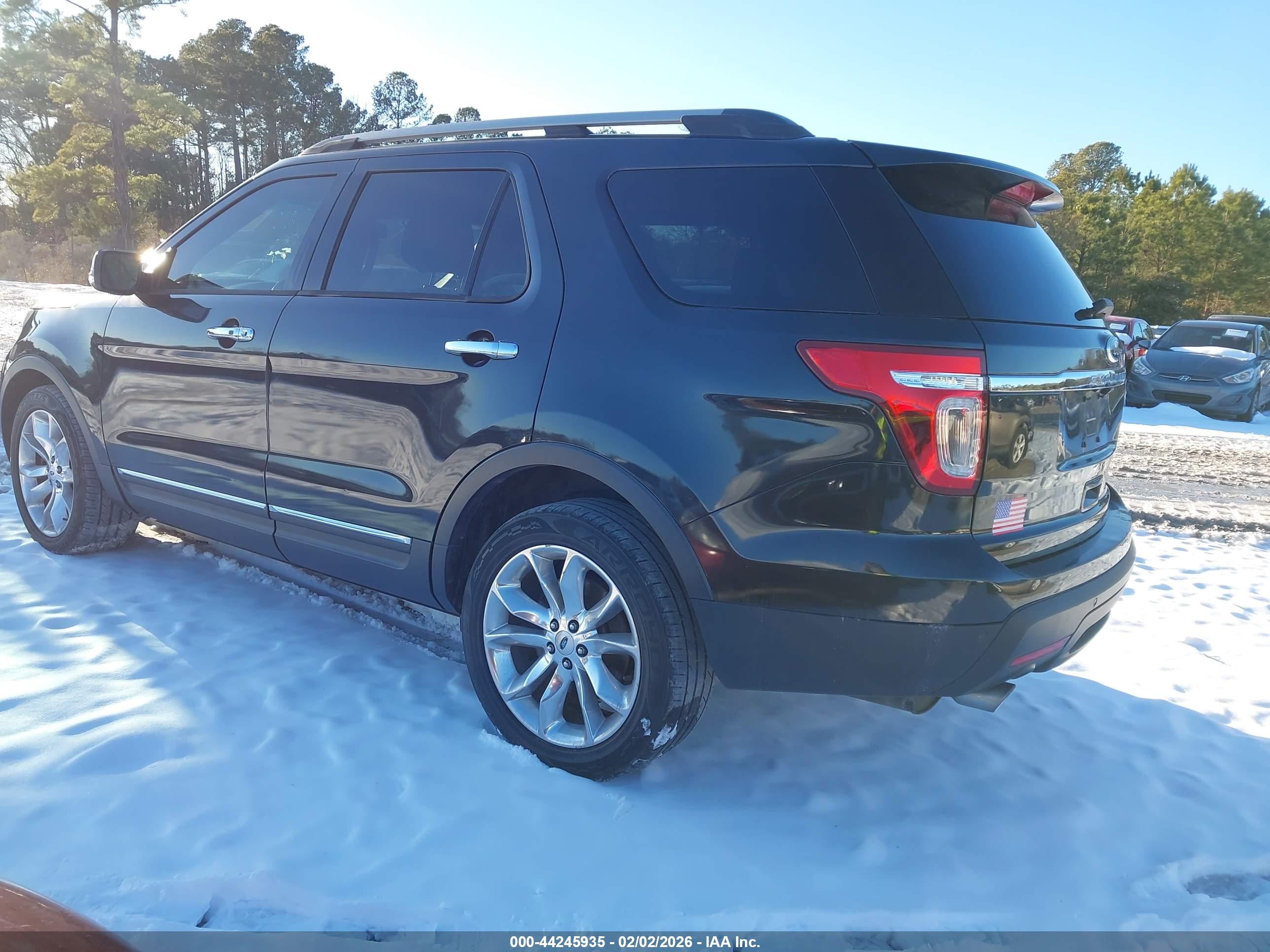 FORD EXPLORER image 3