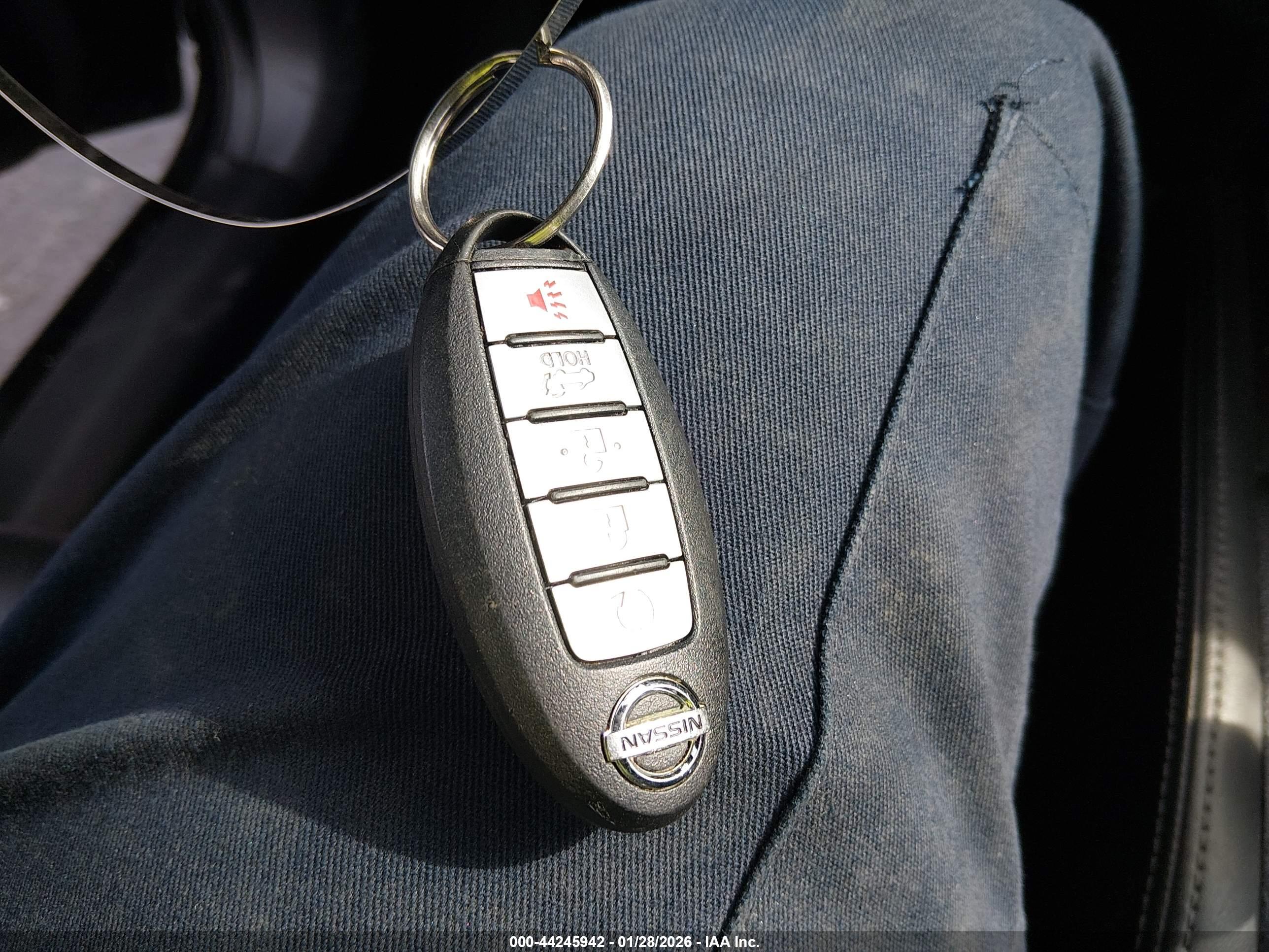 NISSAN ROGUE image 11