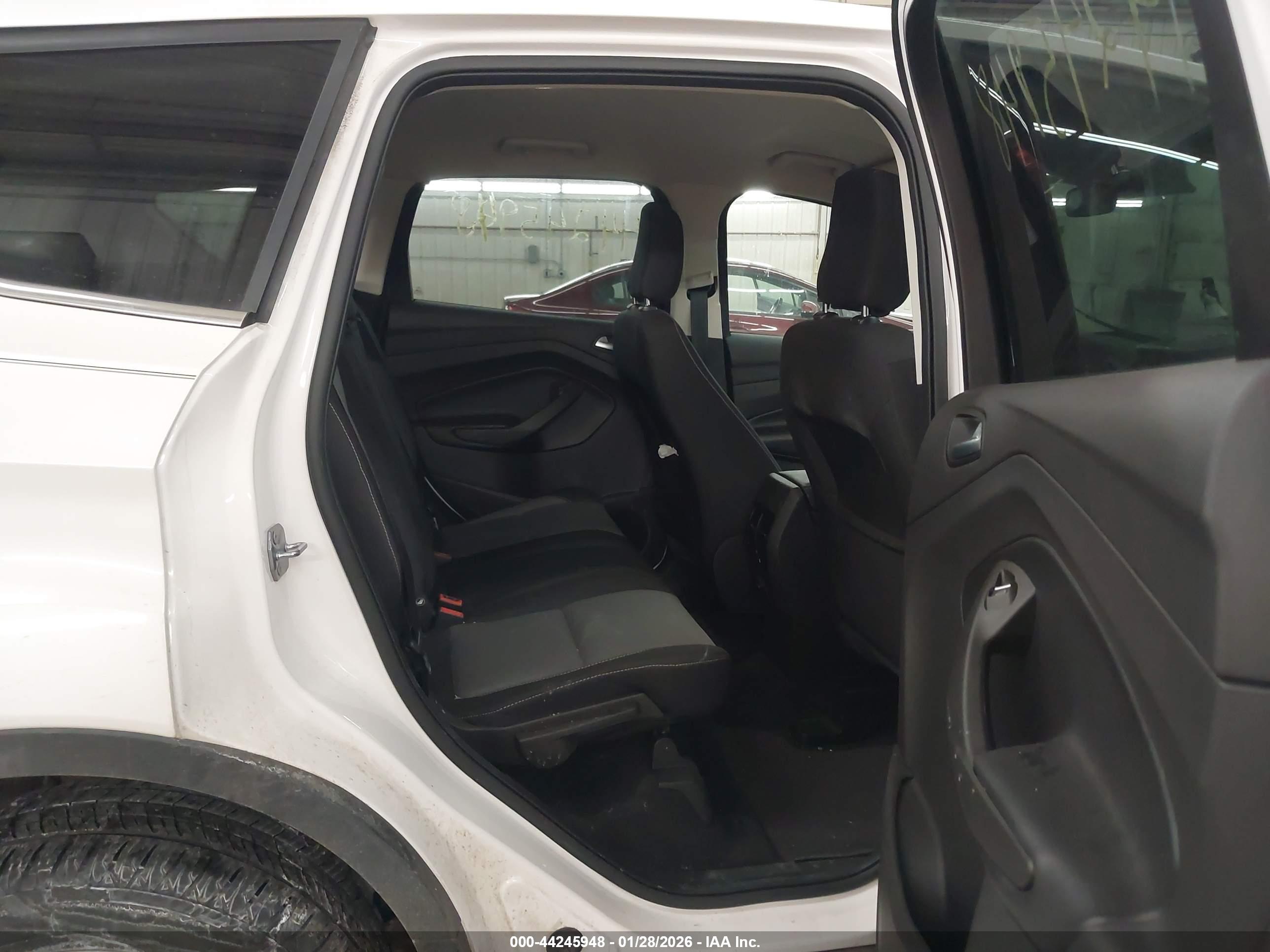 FORD ESCAPE image 8