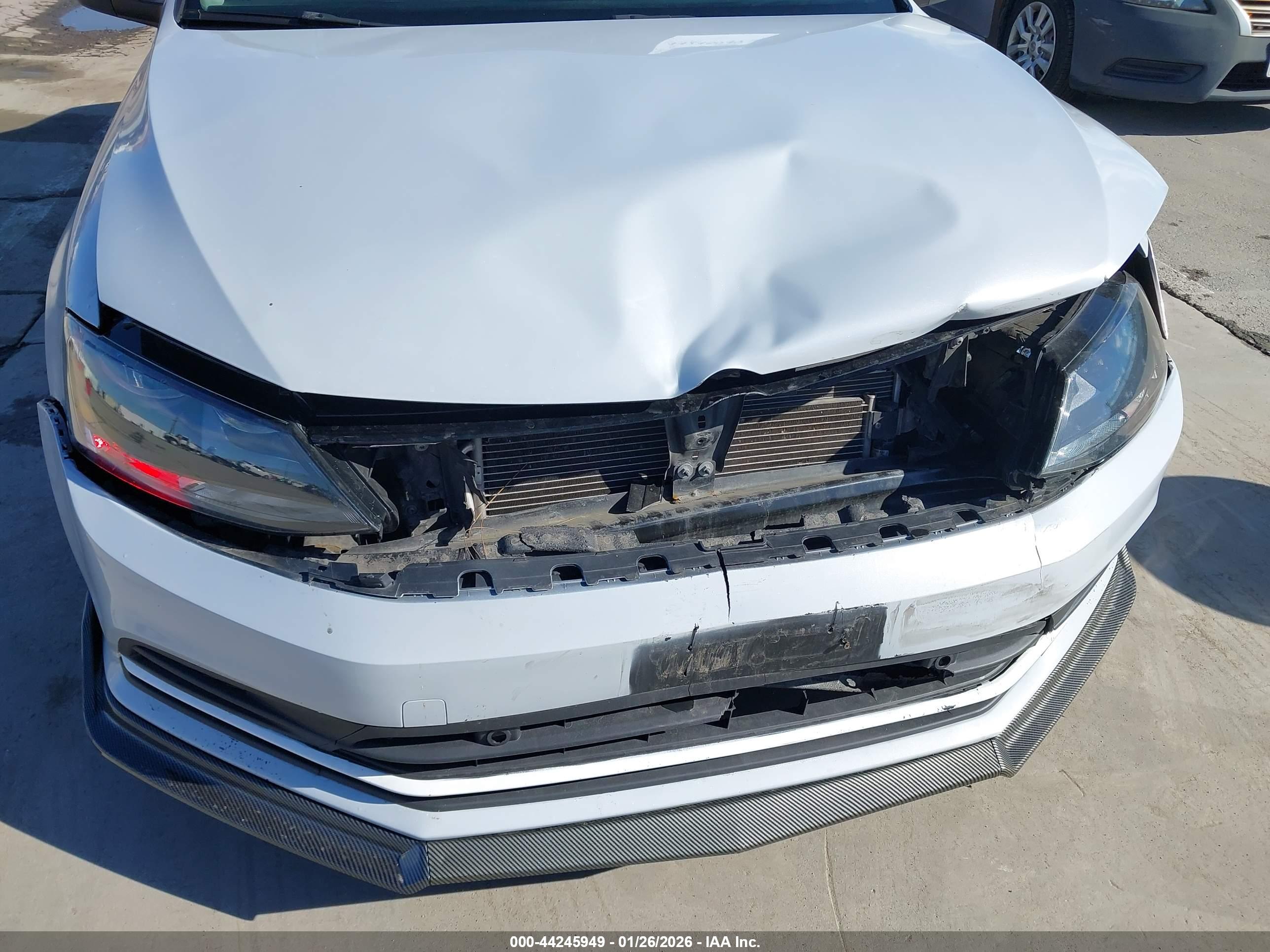 VOLKSWAGEN JETTA image 6
