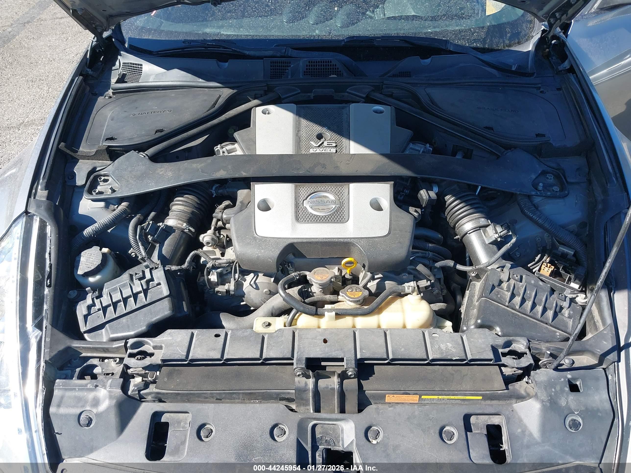 NISSAN 370Z image 10