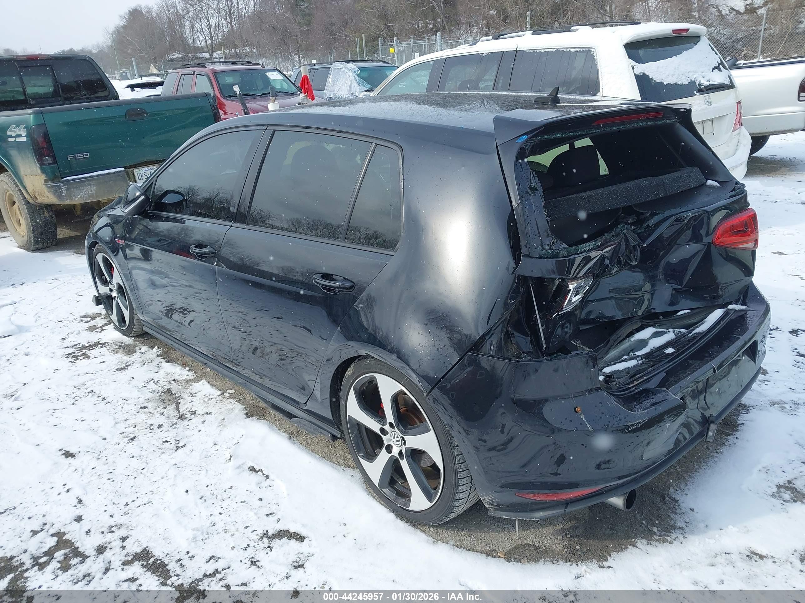 VOLKSWAGEN GOLF image 3