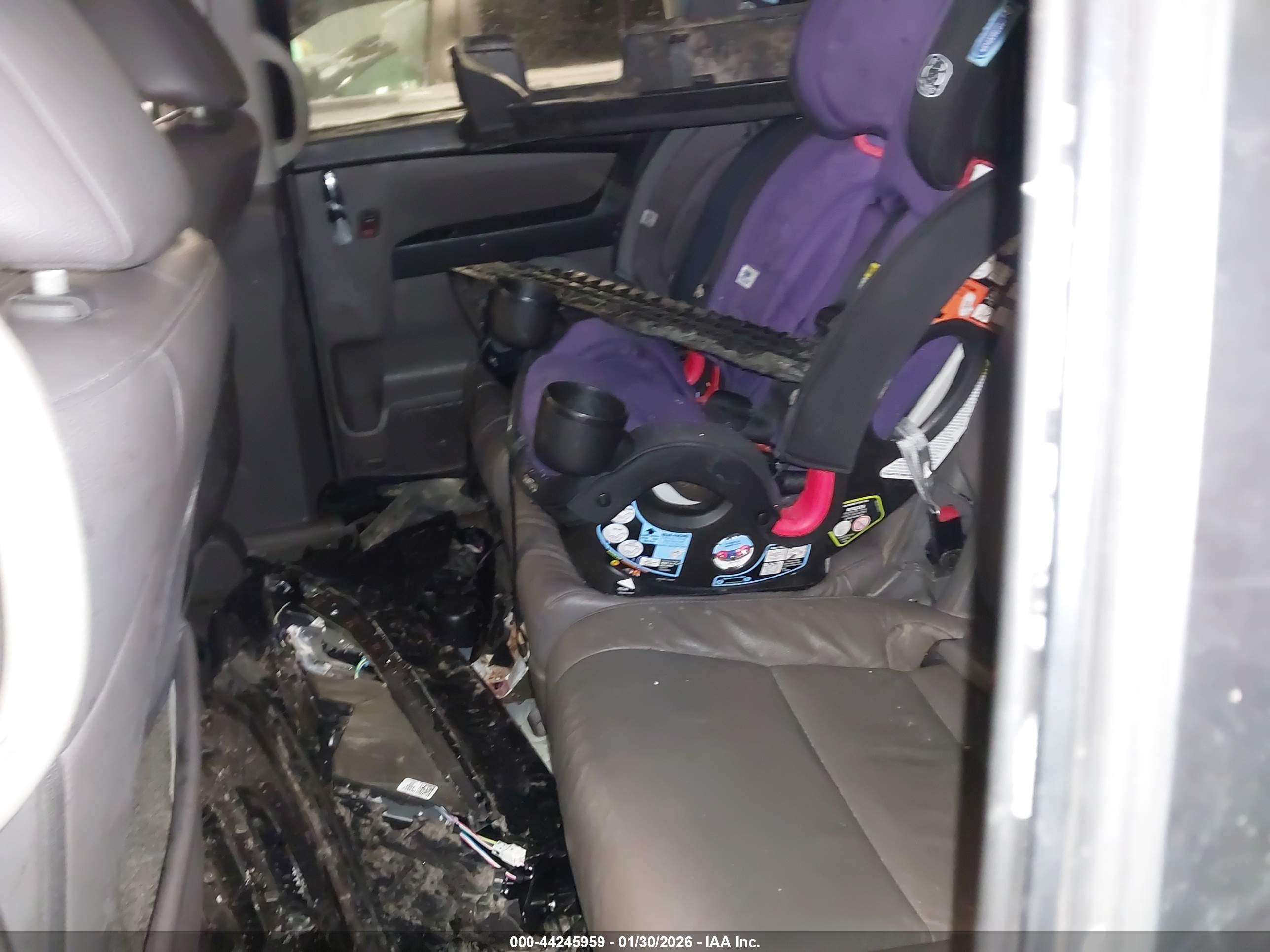 HONDA ODYSSEY image 8