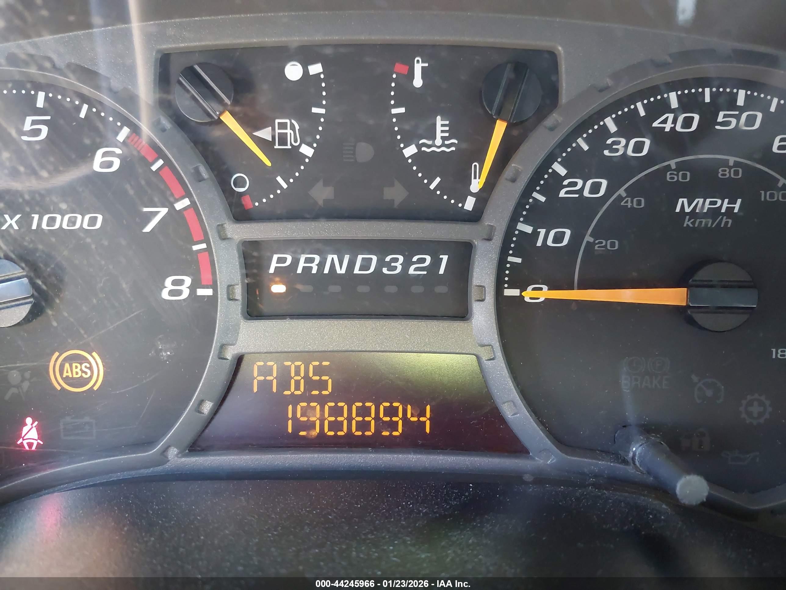 CHEVROLET COLORADO image 7