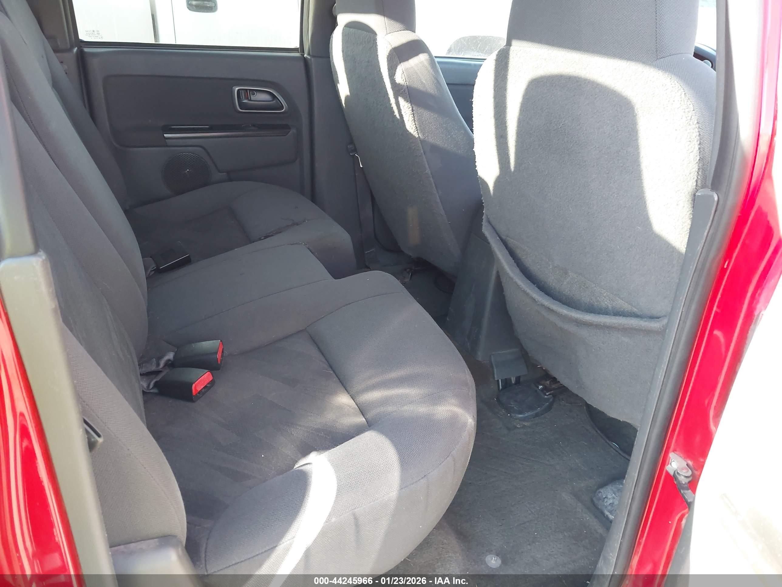 CHEVROLET COLORADO image 8