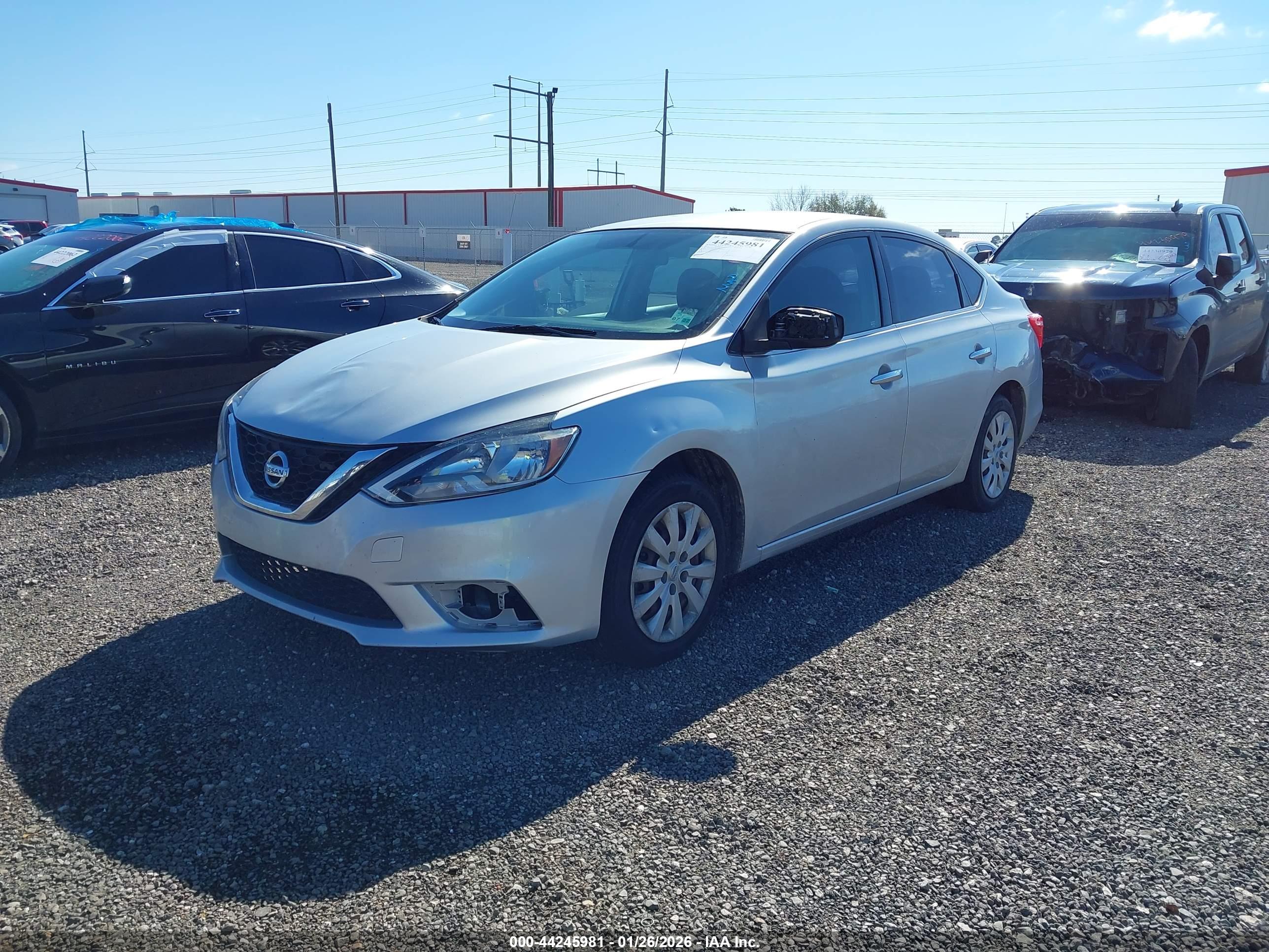NISSAN SENTRA image 2