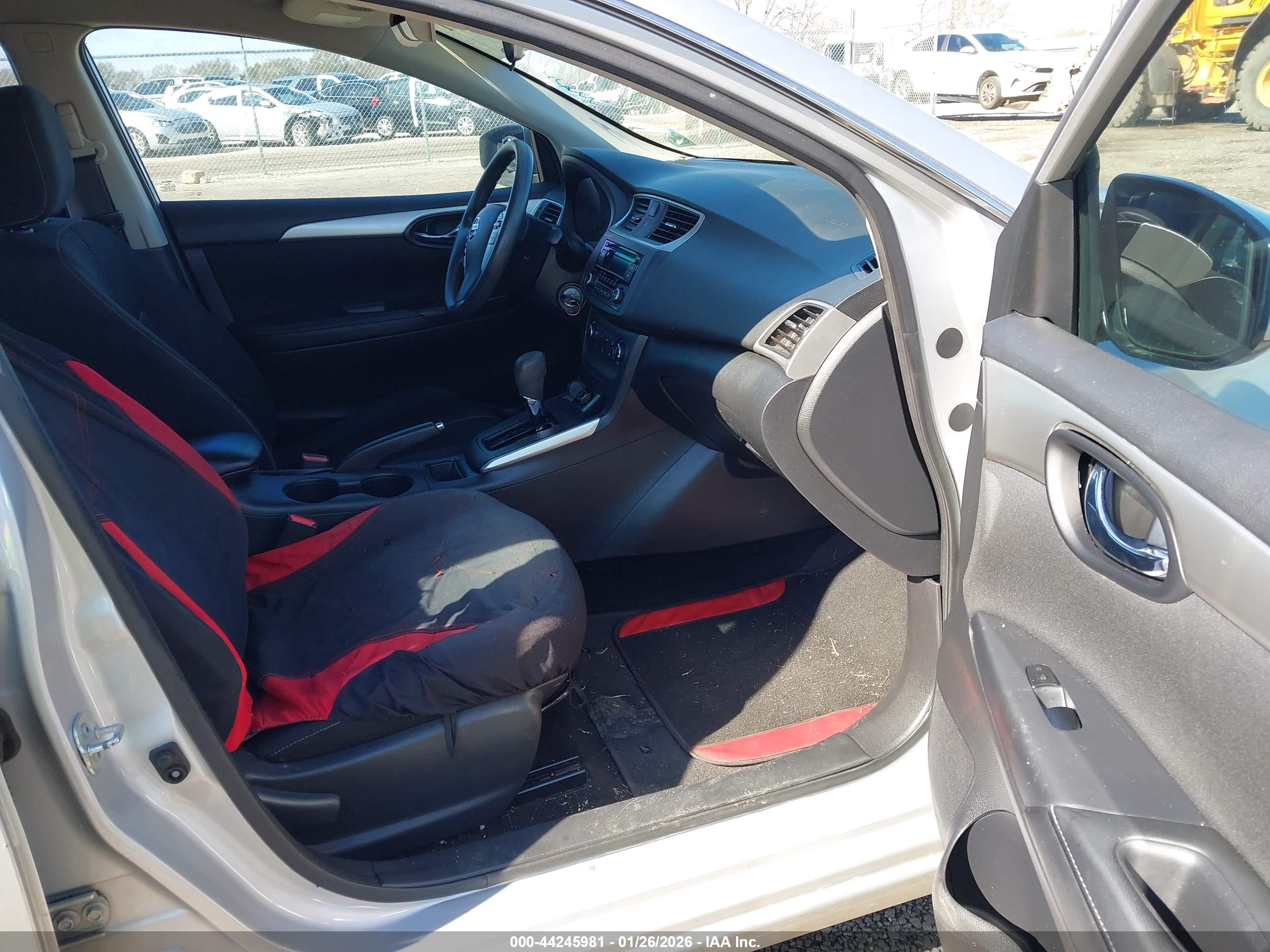 NISSAN SENTRA image 5