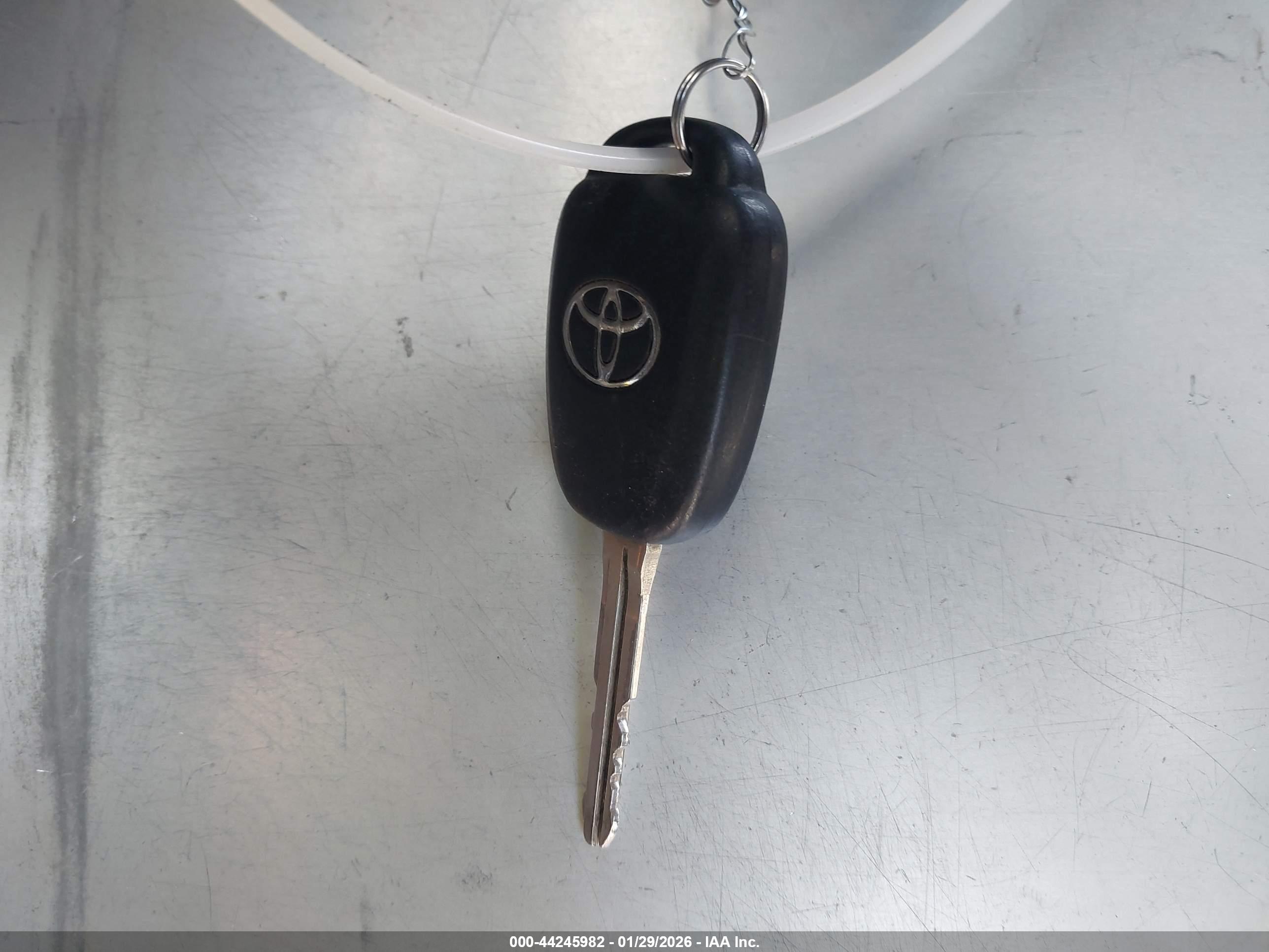 TOYOTA COROLLA image 11