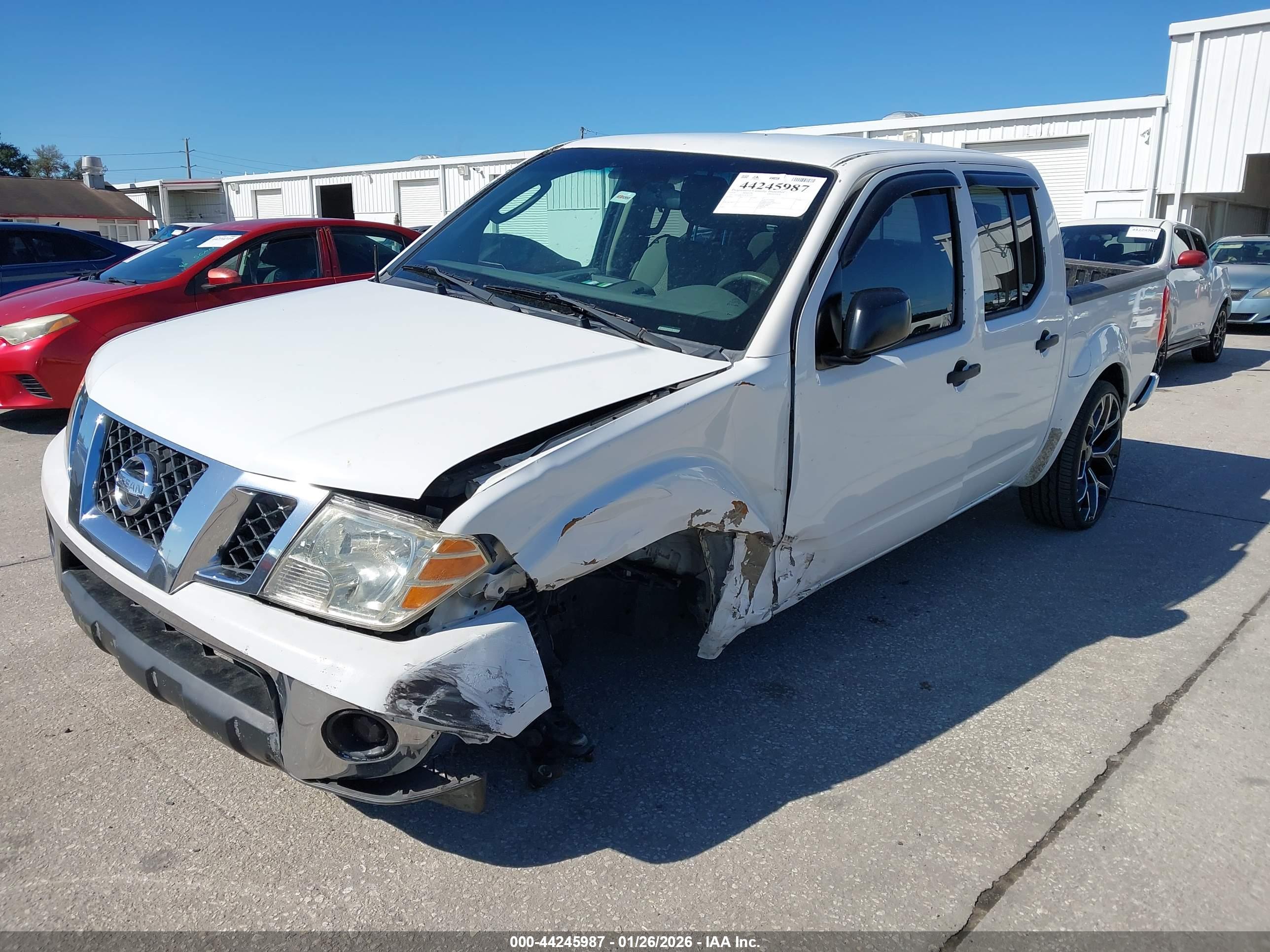 NISSAN FRONTIER image 2
