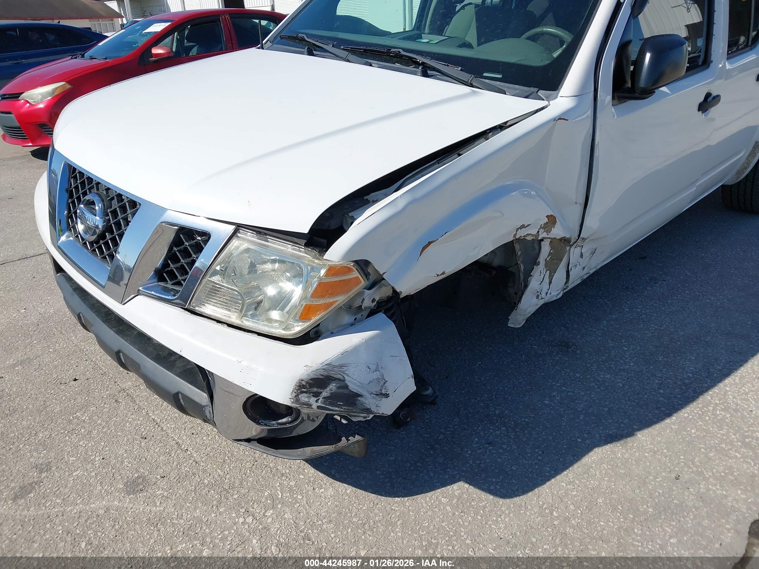 NISSAN FRONTIER image 6