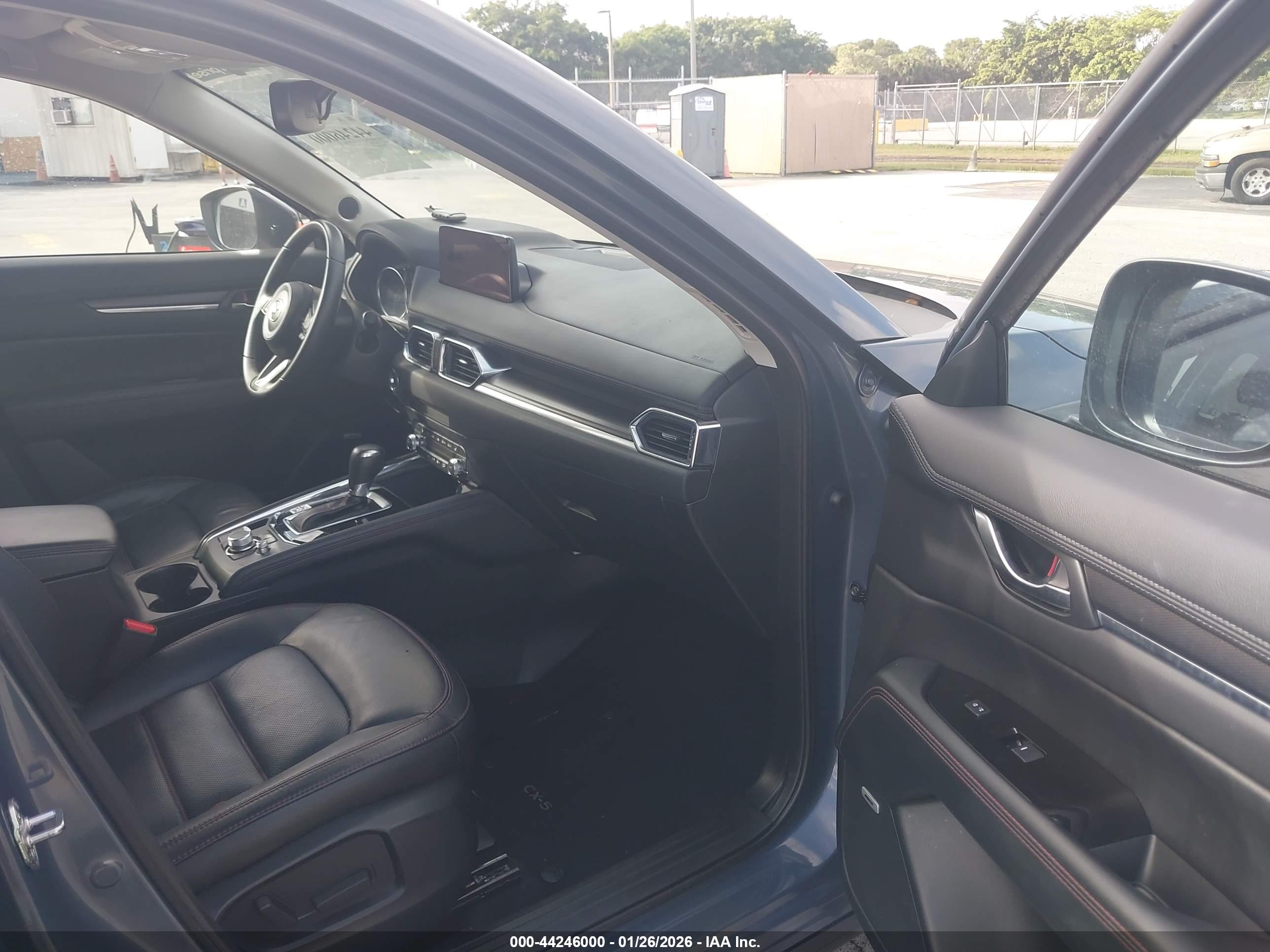 MAZDA CX-5 image 5