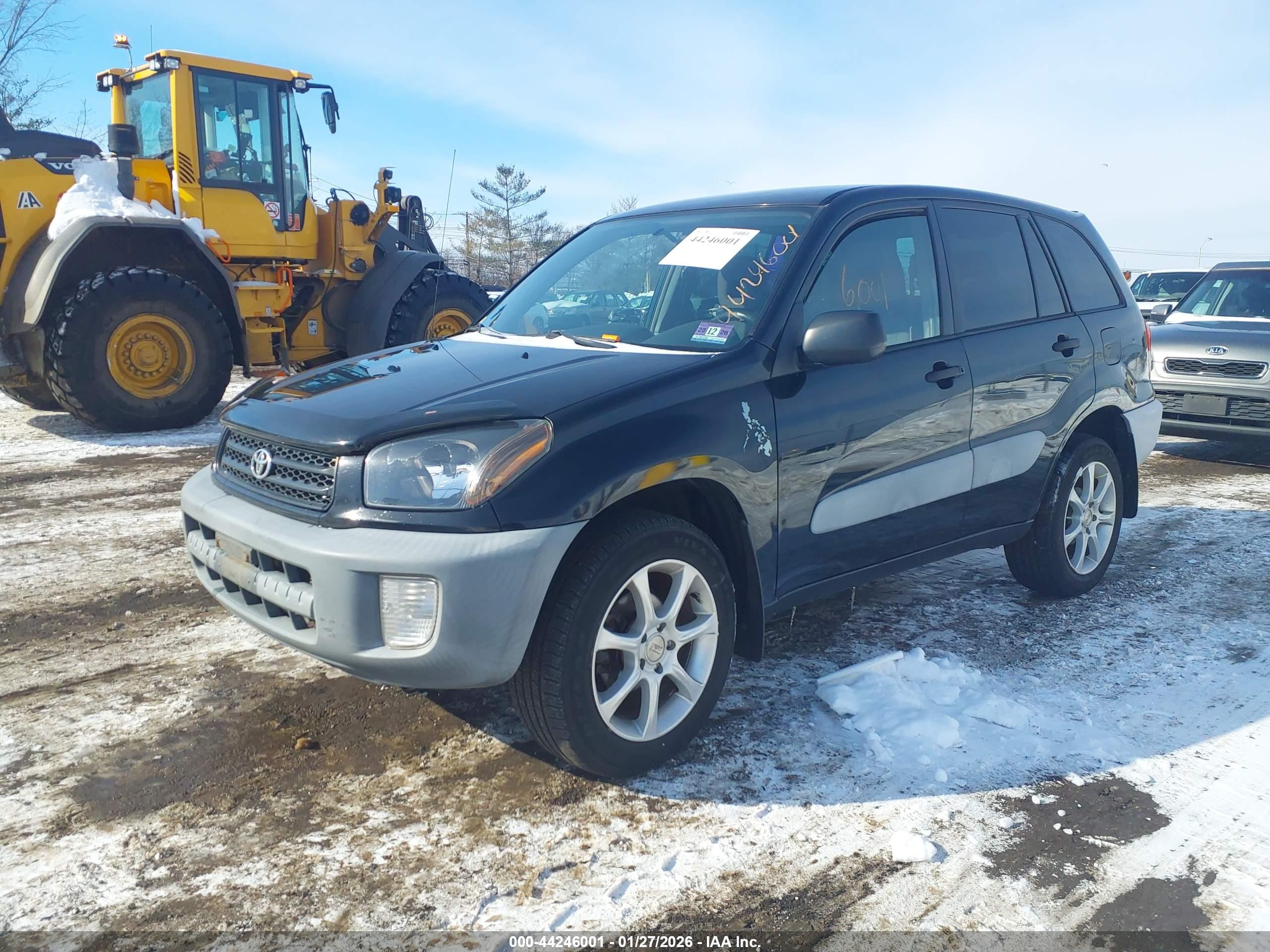 TOYOTA RAV4 image 2