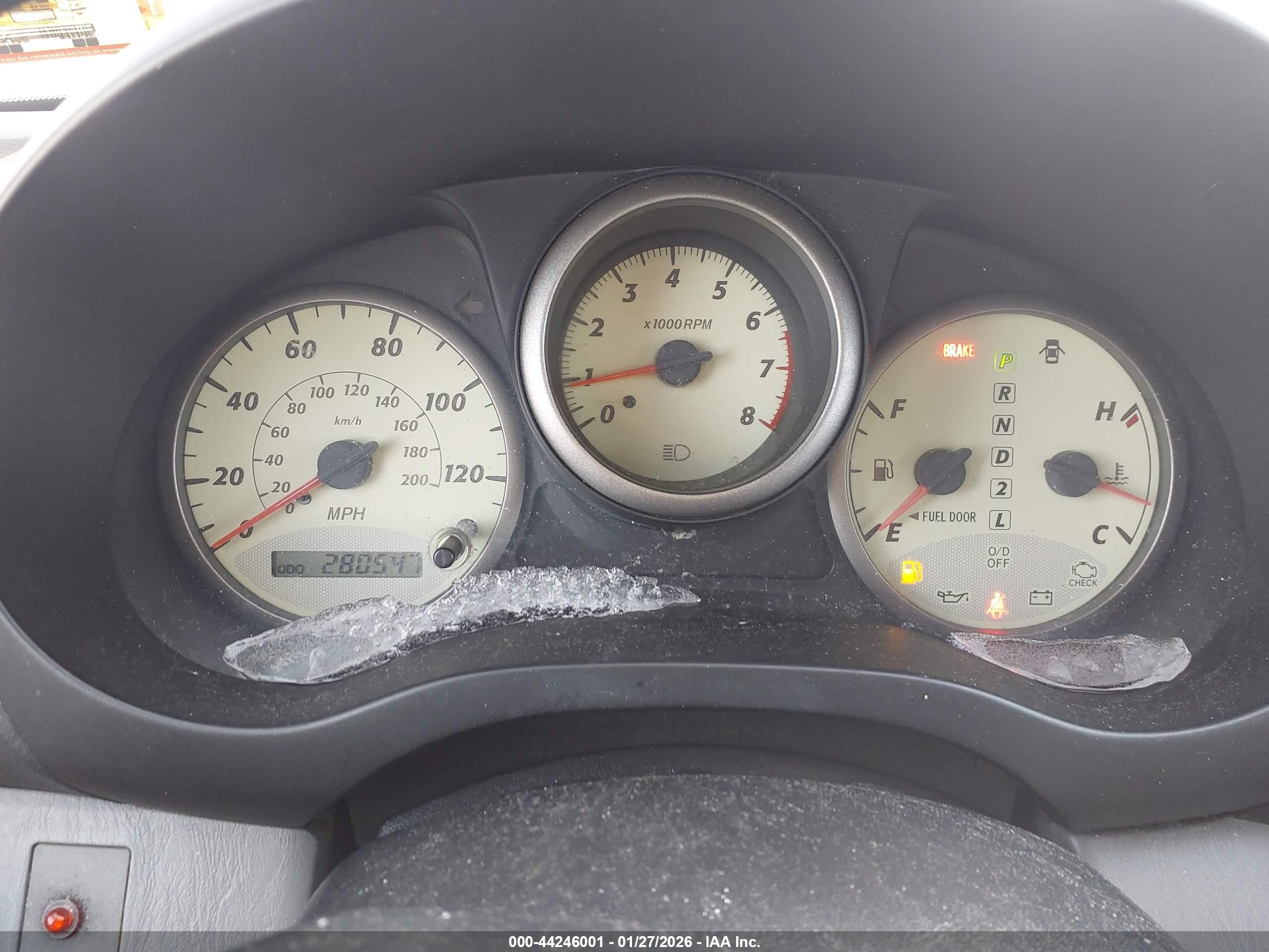 TOYOTA RAV4 image 7