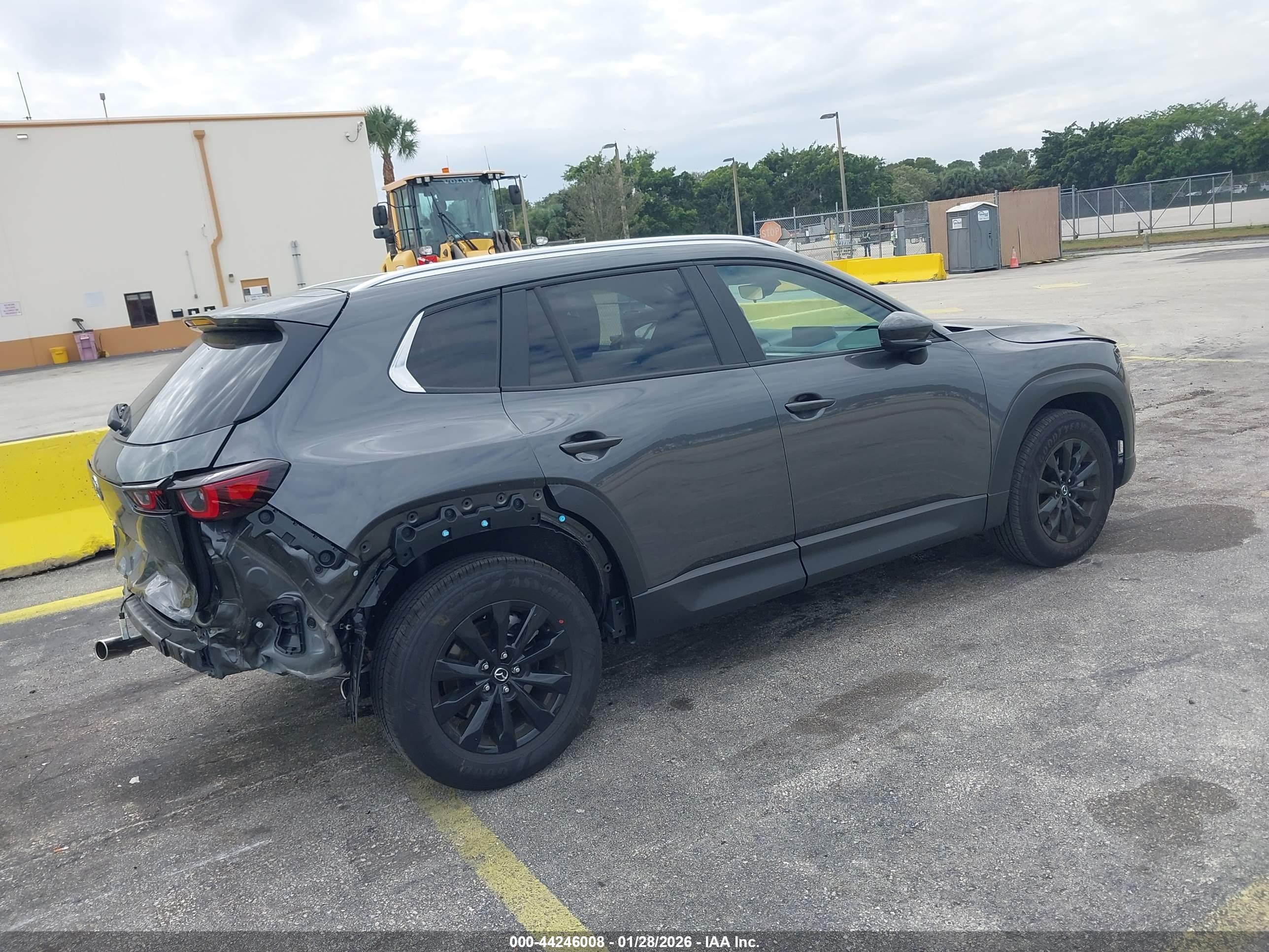 MAZDA CX-50 image 4