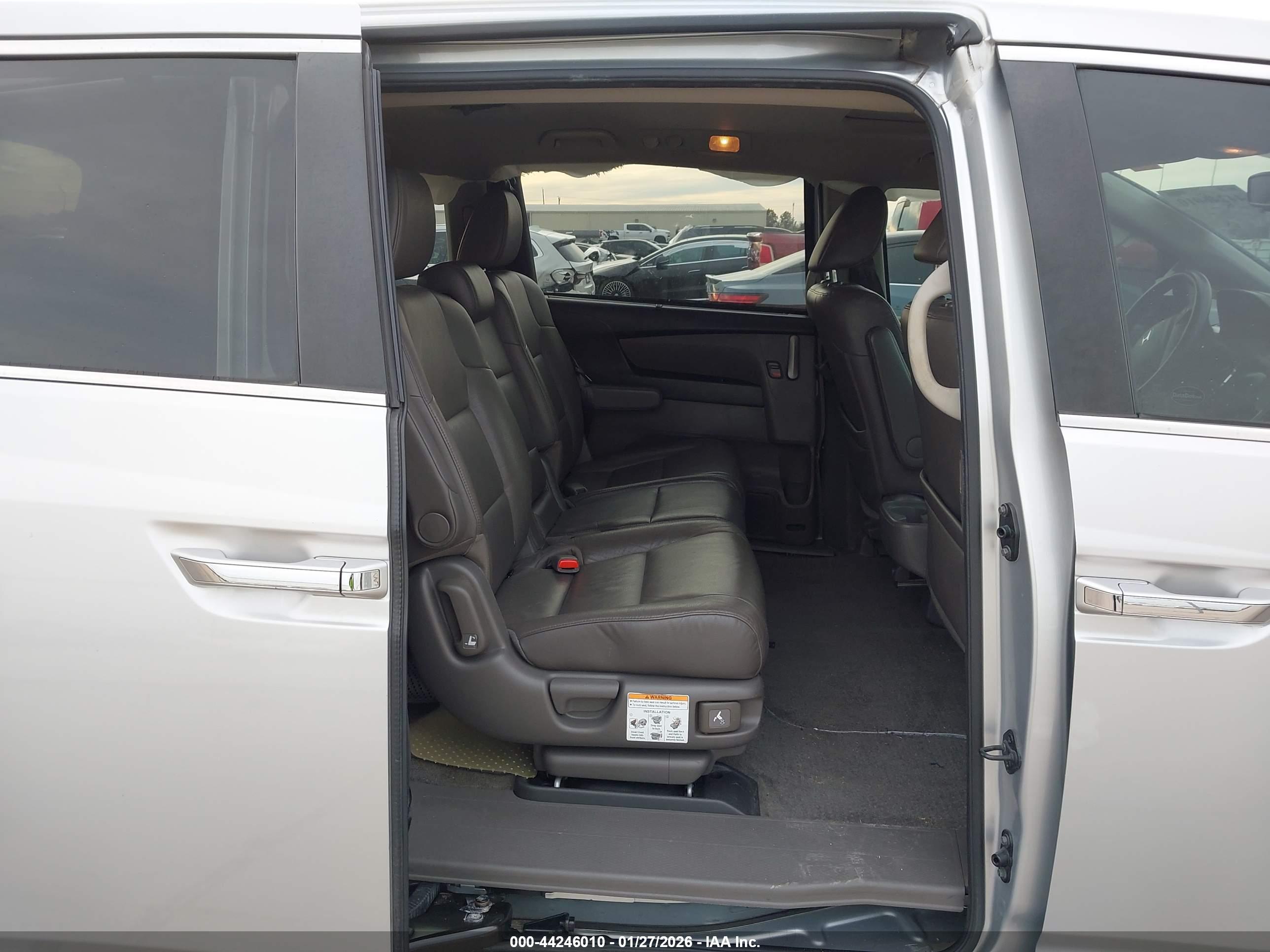 HONDA ODYSSEY image 8