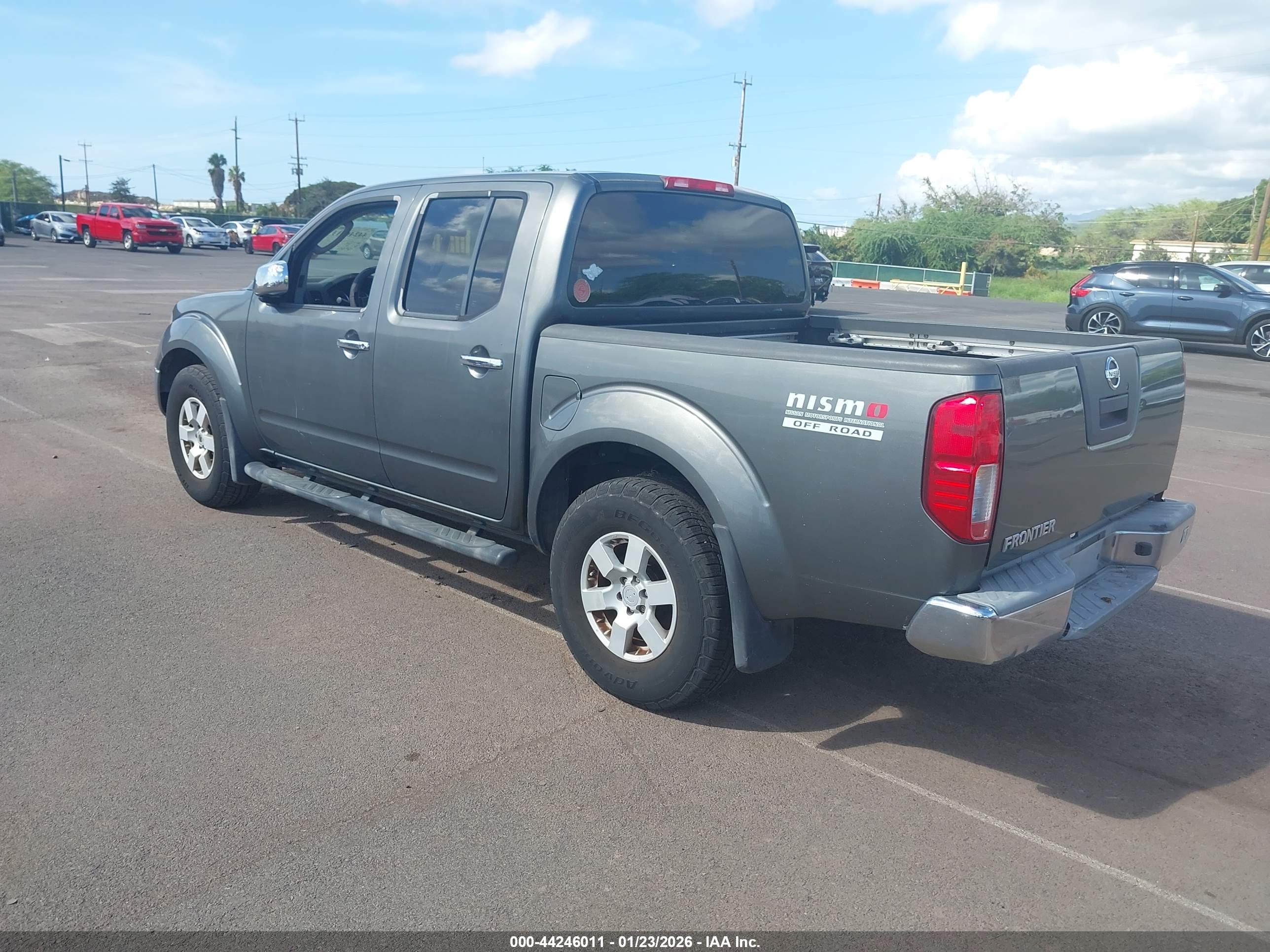 NISSAN FRONTIER image 3