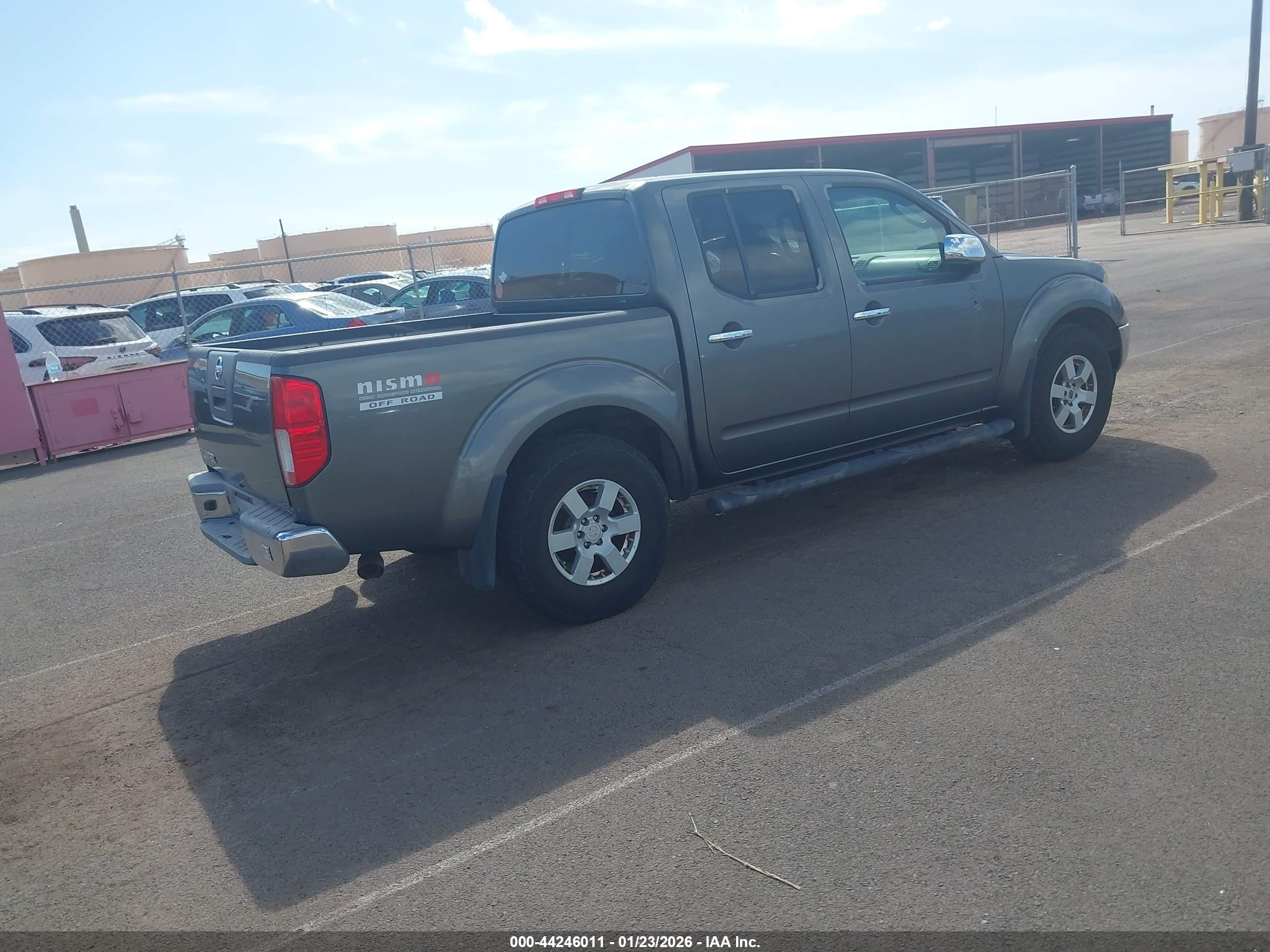 NISSAN FRONTIER image 4