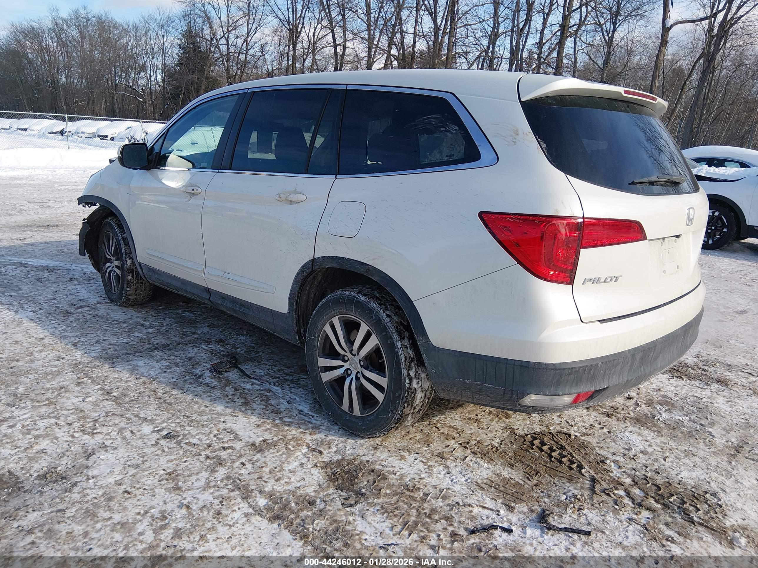 HONDA PILOT image 3