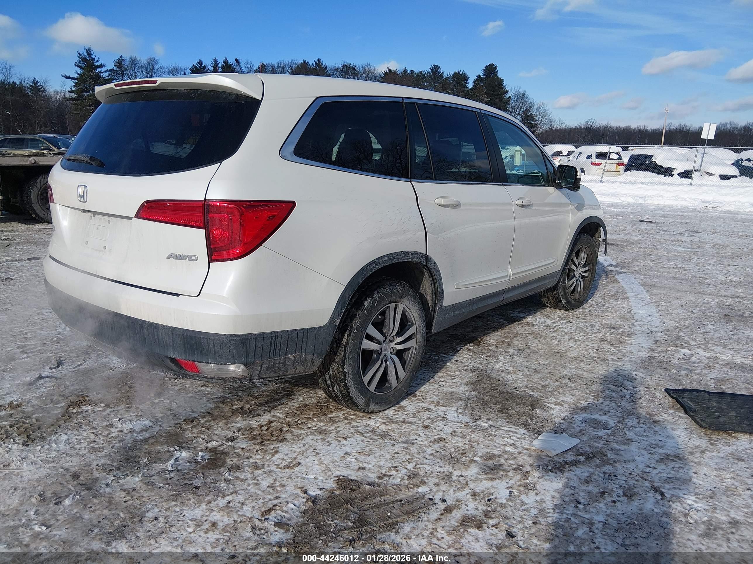 HONDA PILOT image 4