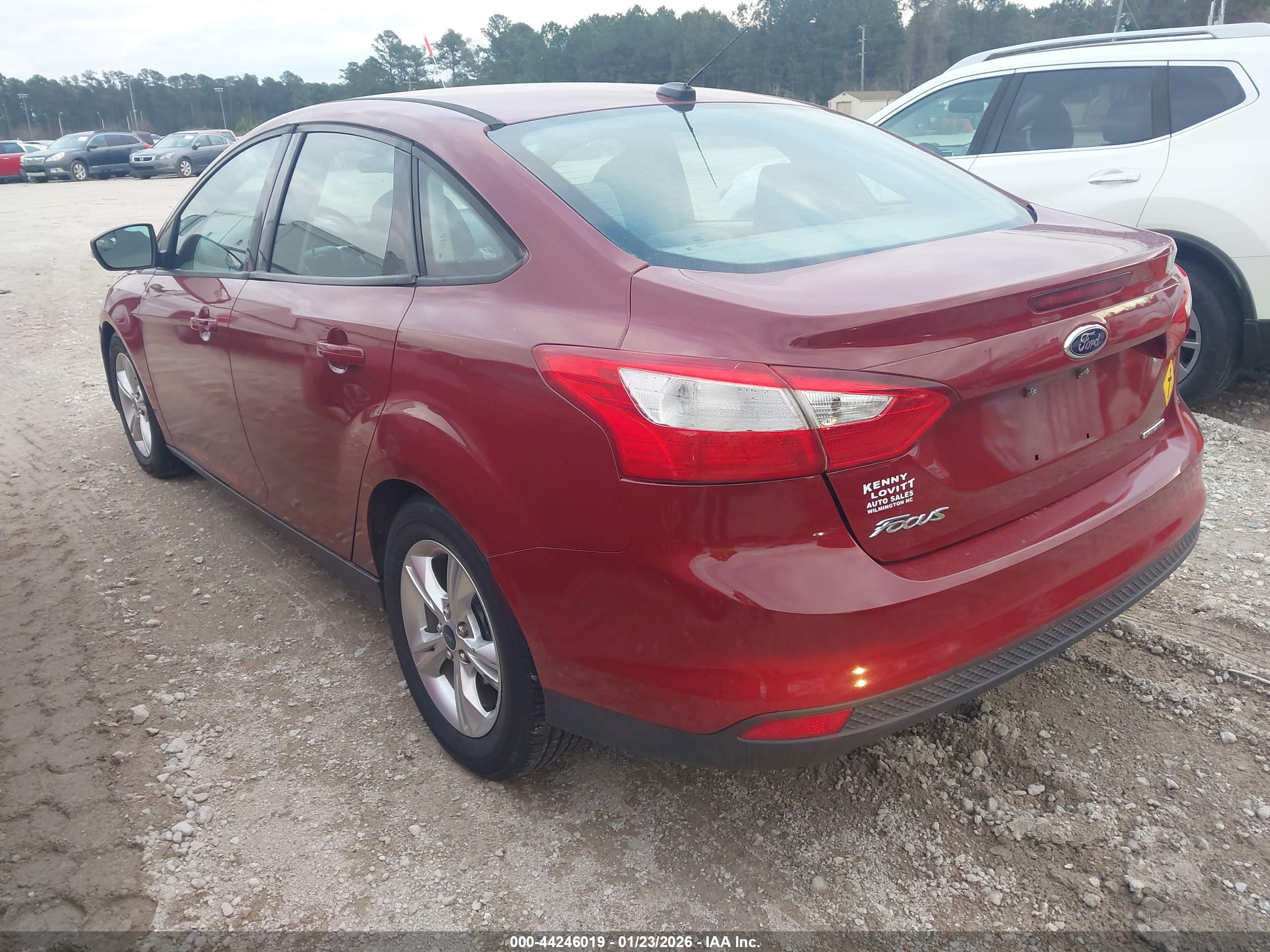 FORD FOCUS image 3