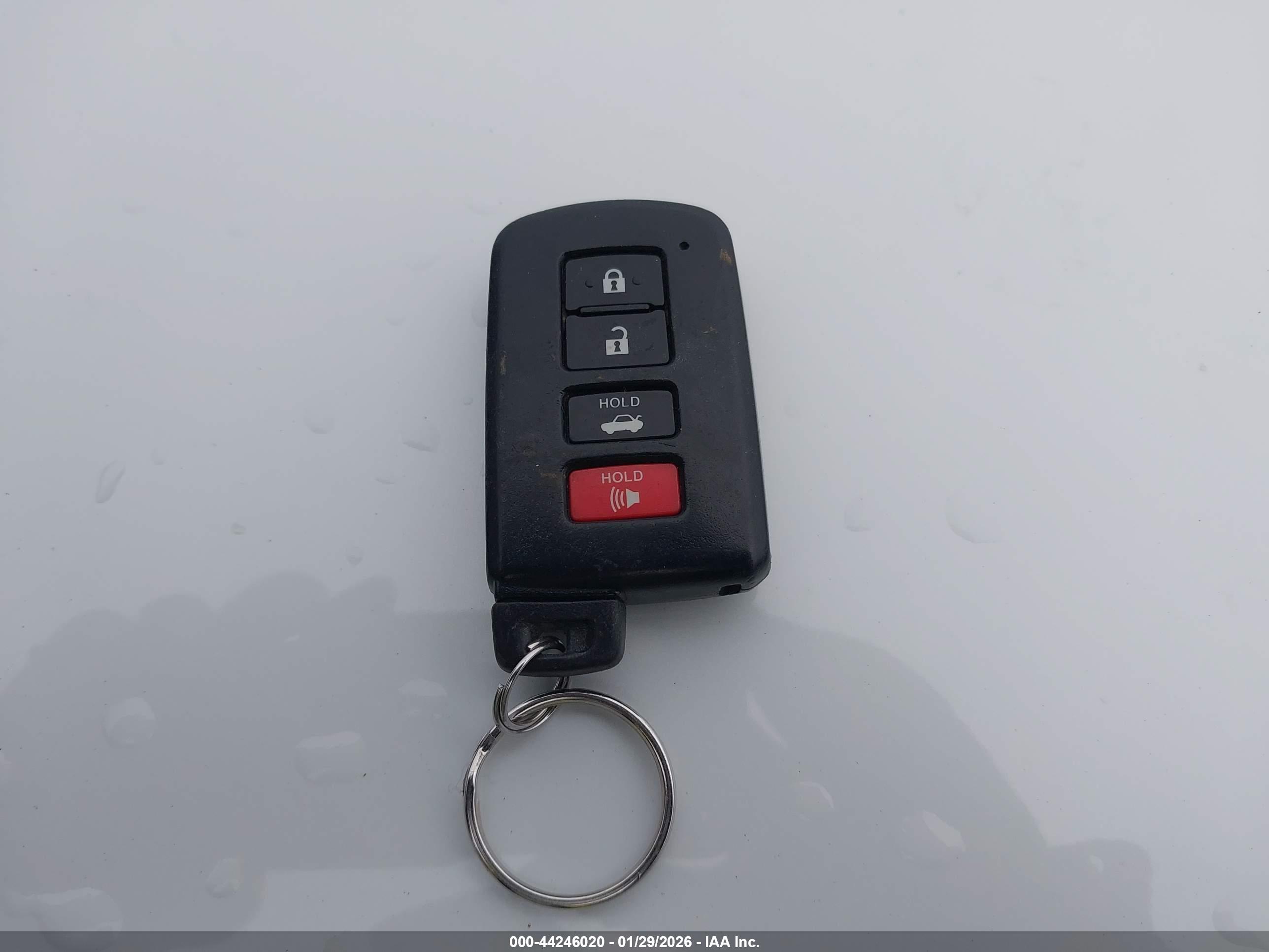 TOYOTA CAMRY image 11