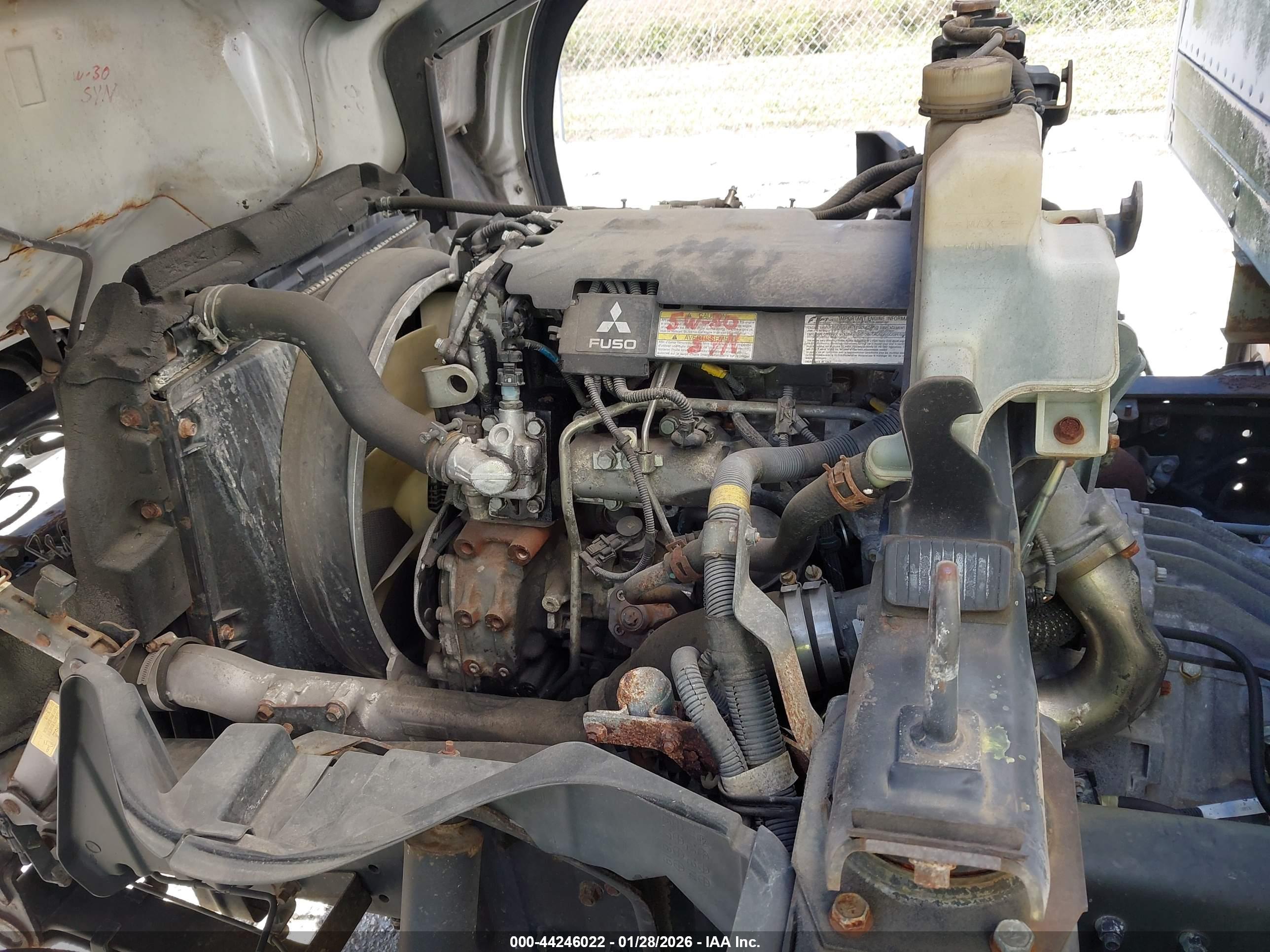 MITSUBISHI FUSO image 10