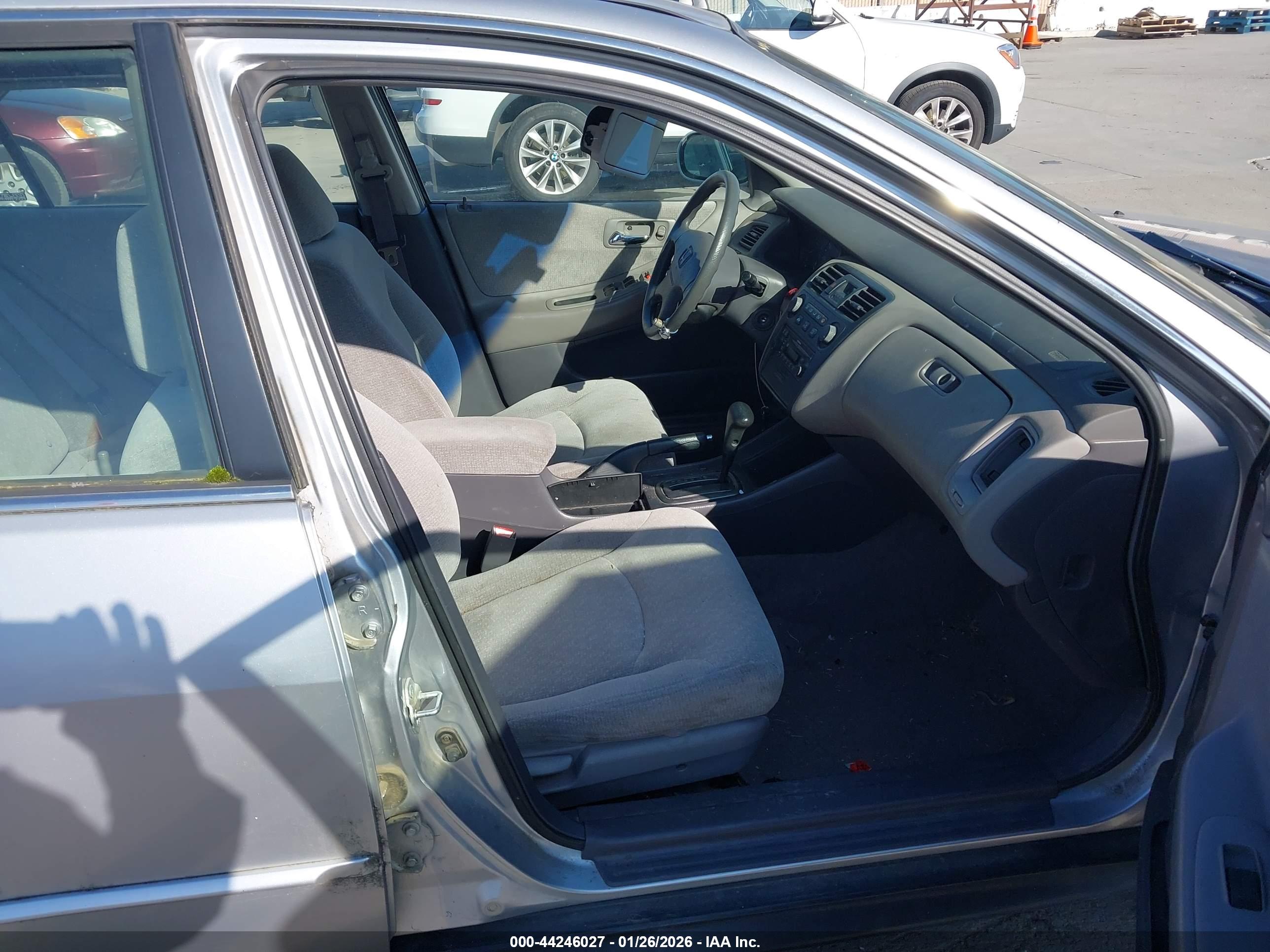 HONDA ACCORD image 5
